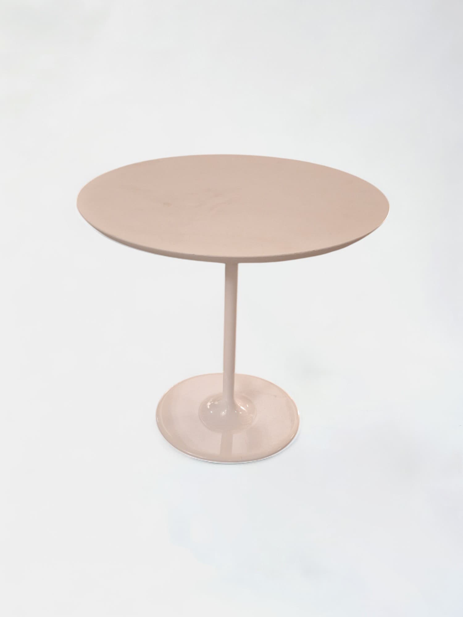 A PORTER : Table basse blanche Arper