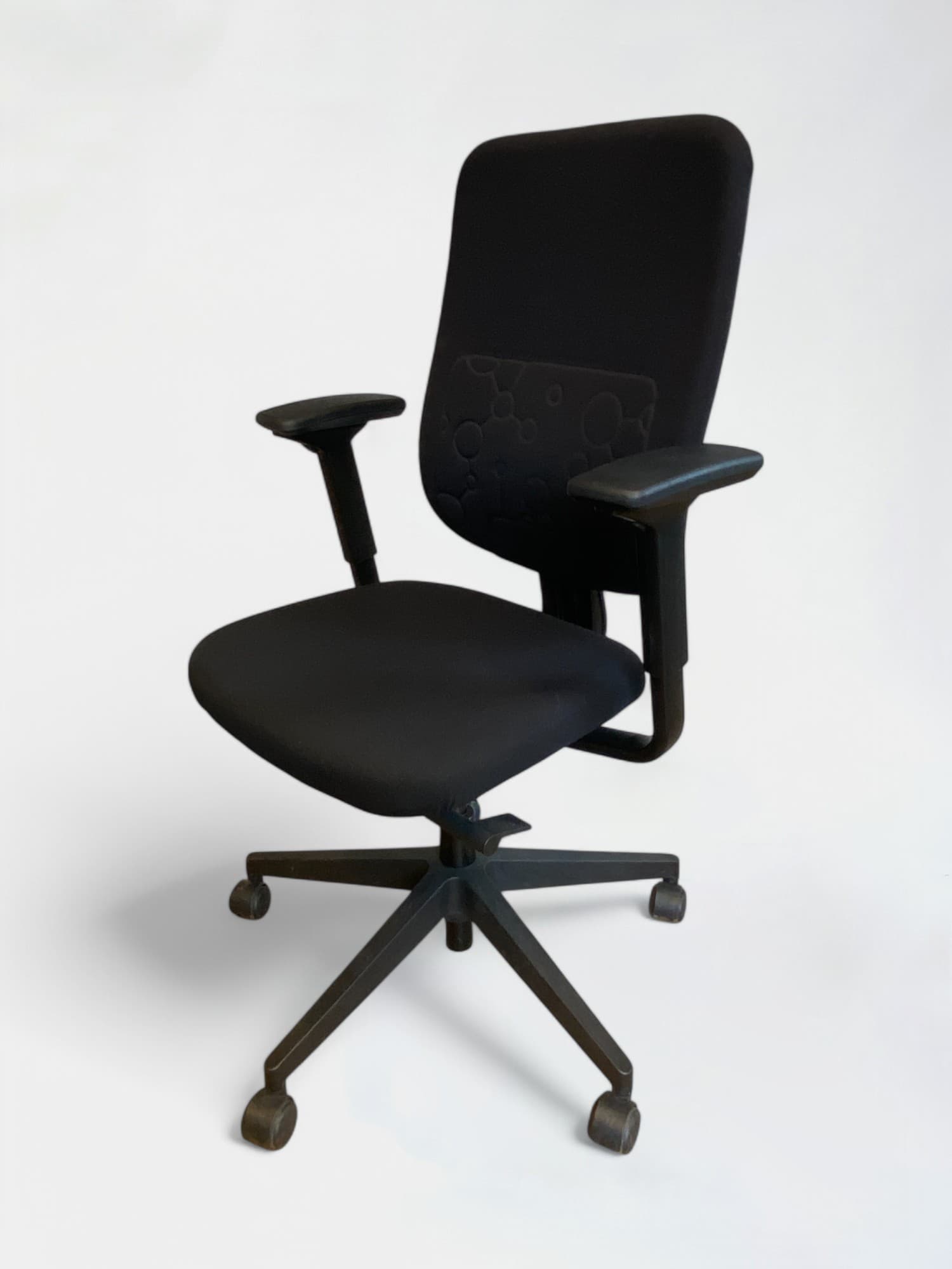 Steelcase zwarte stoffen bureaustoel met verstelbare armleuningen-1