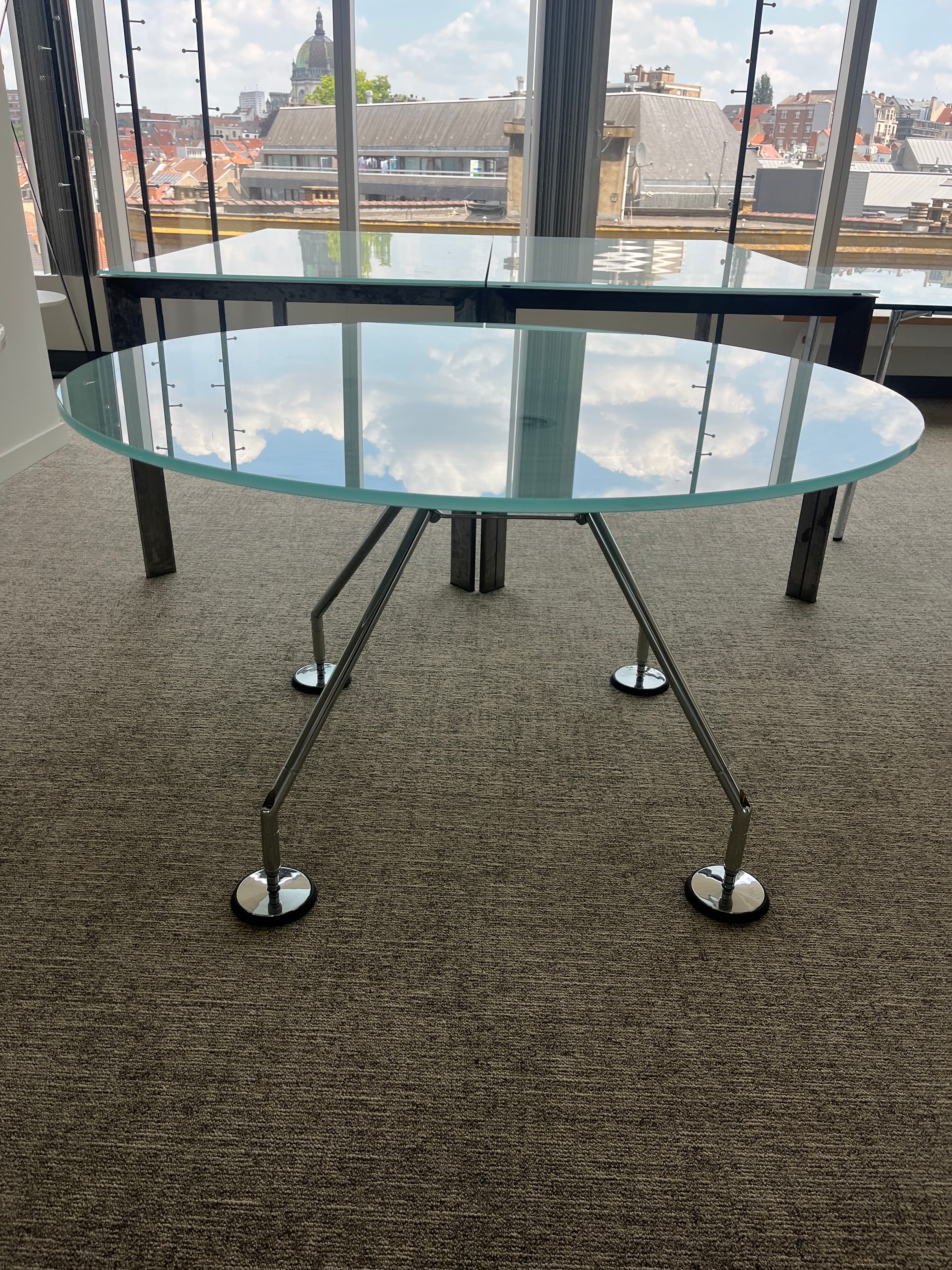 Vitra NORMAN FOSTER 1935 'Nomos' Table for Tecno 1986 - opaque glass-3