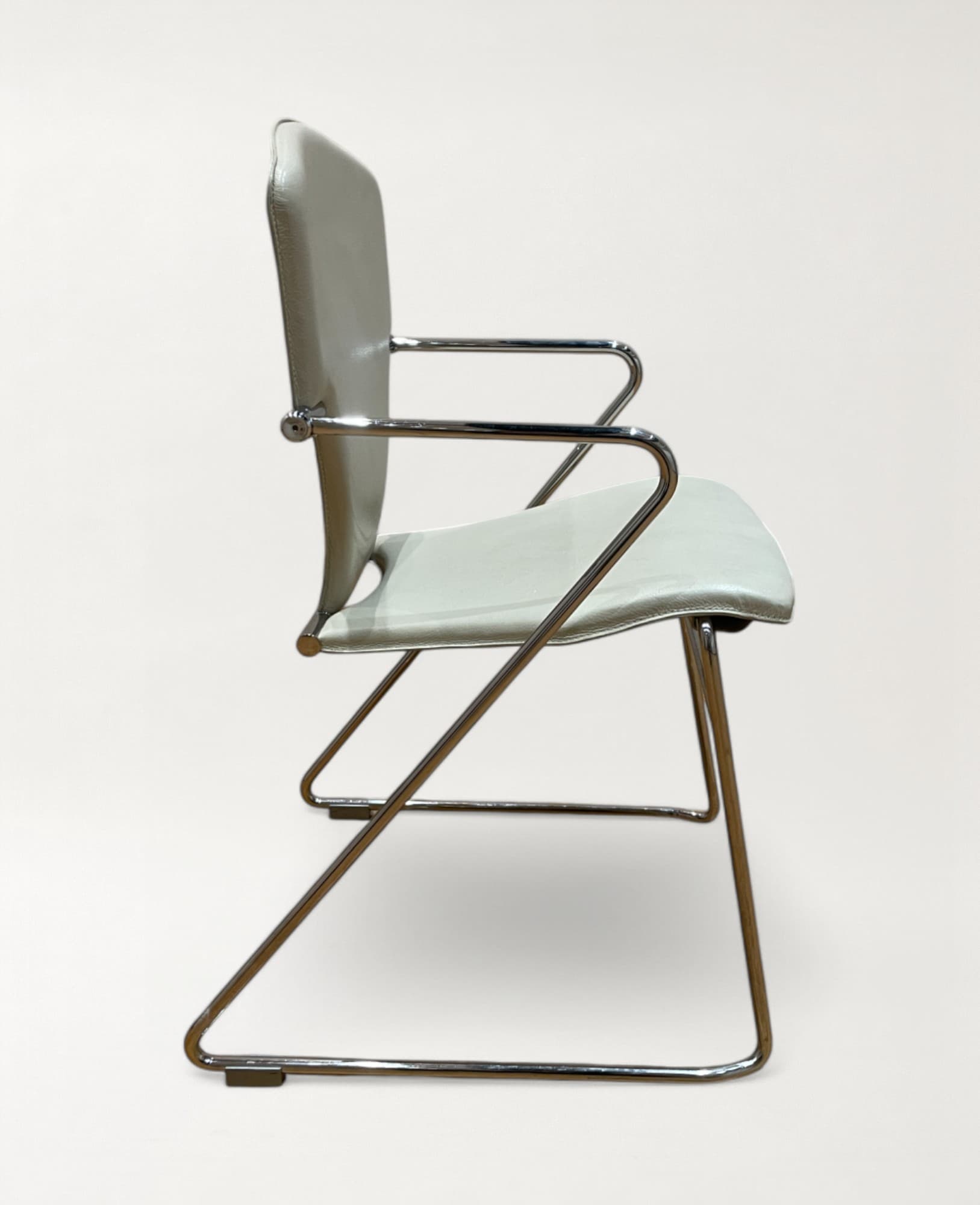 Stua Egoa Stoel van Josep Mora in beige leer-4