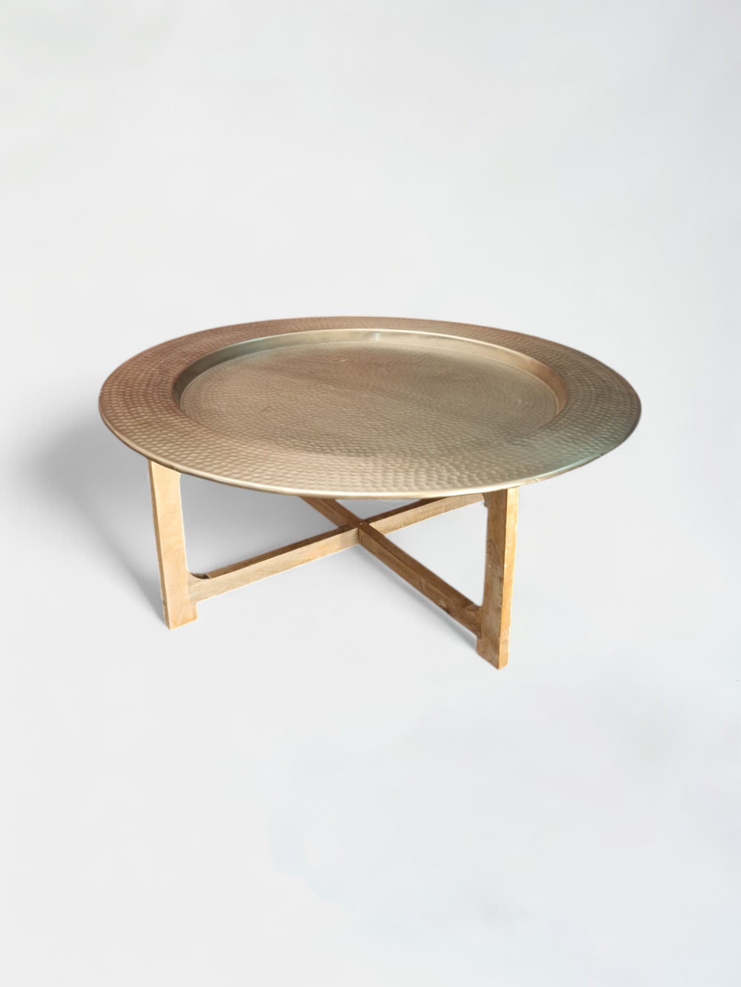 Table basse ronde métallique avec pieds en bois
