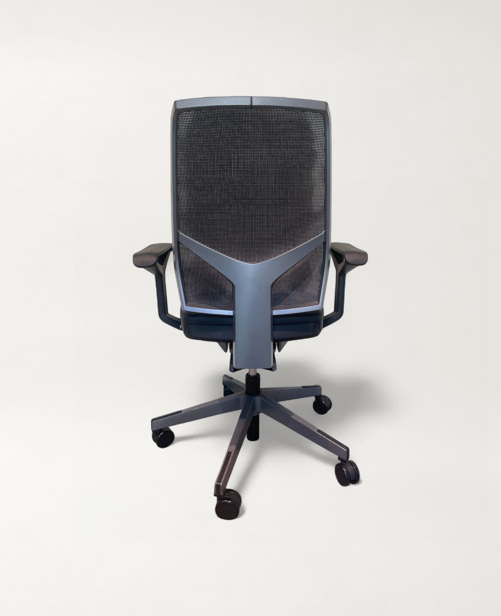 Giroflex 68 Black Office Chair-3