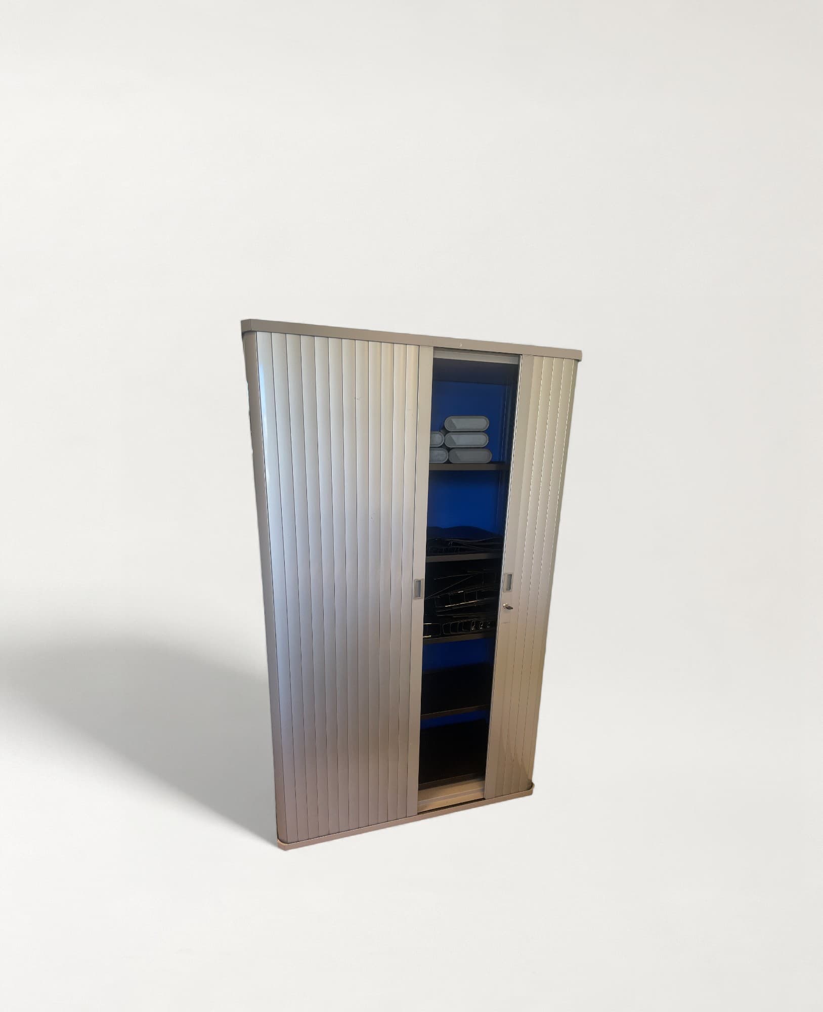 Avec clé Armoire grise Gispen-1