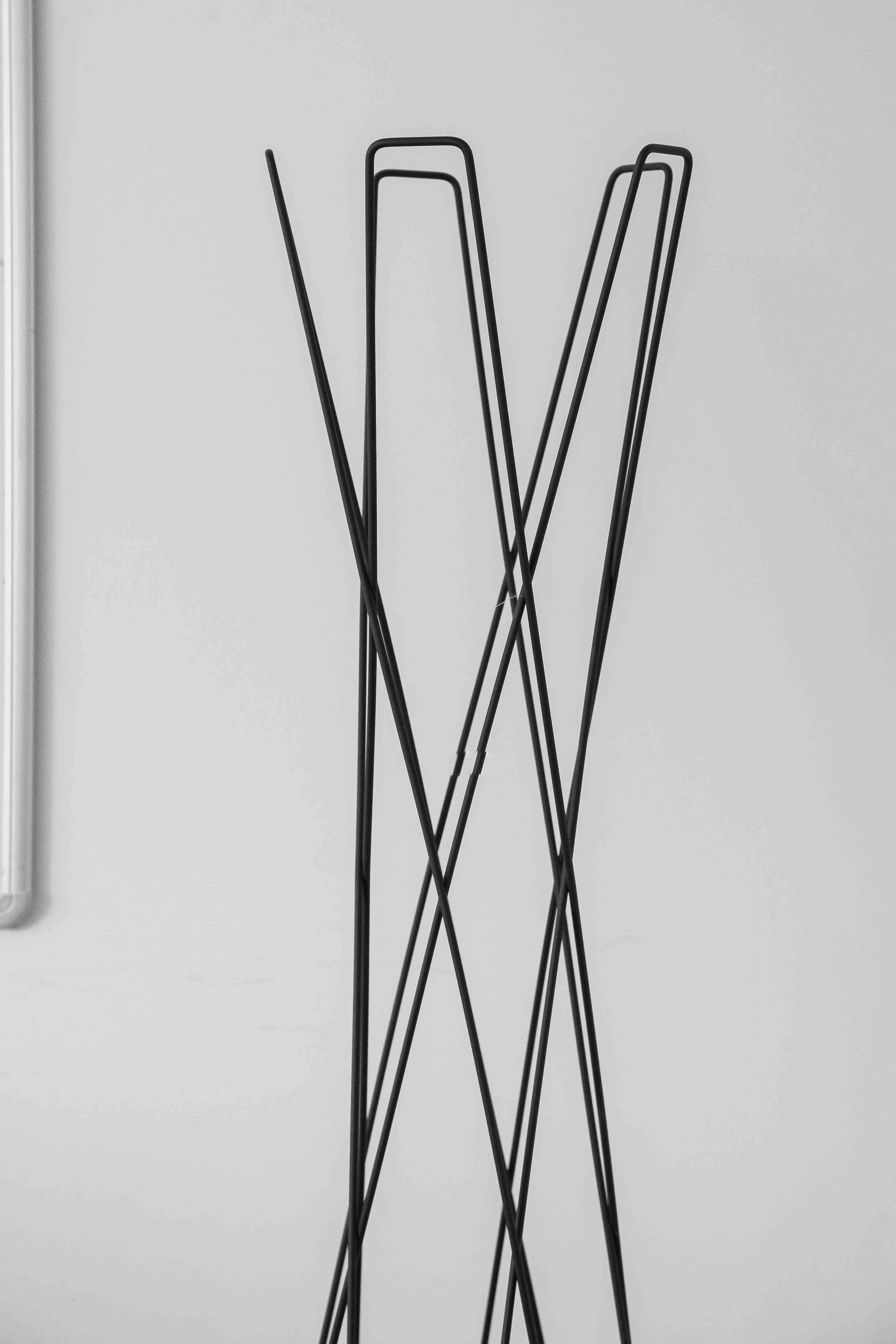 Cascando Black Metal Coat Stand with Geometric Design-1