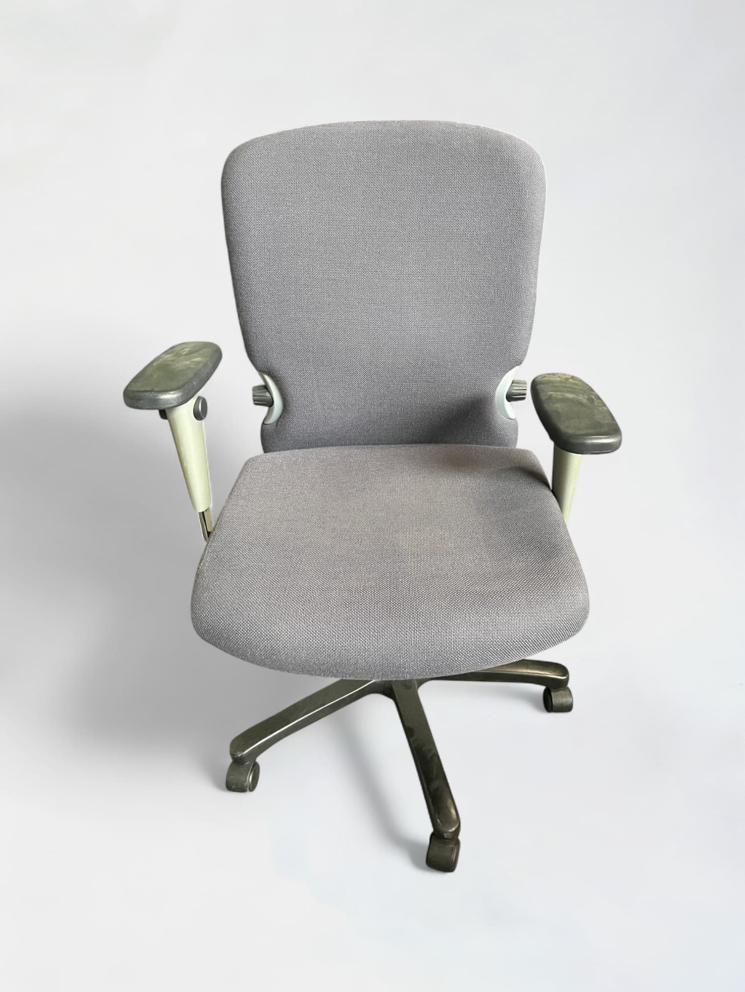 Haworth Comforto grey office chair-0