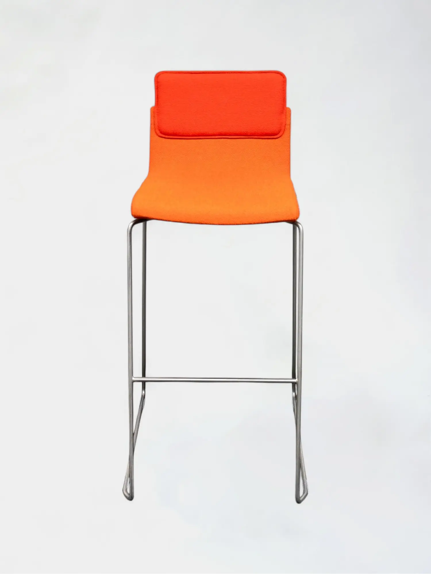 Tabouret haut en tissu orange Gispen-1