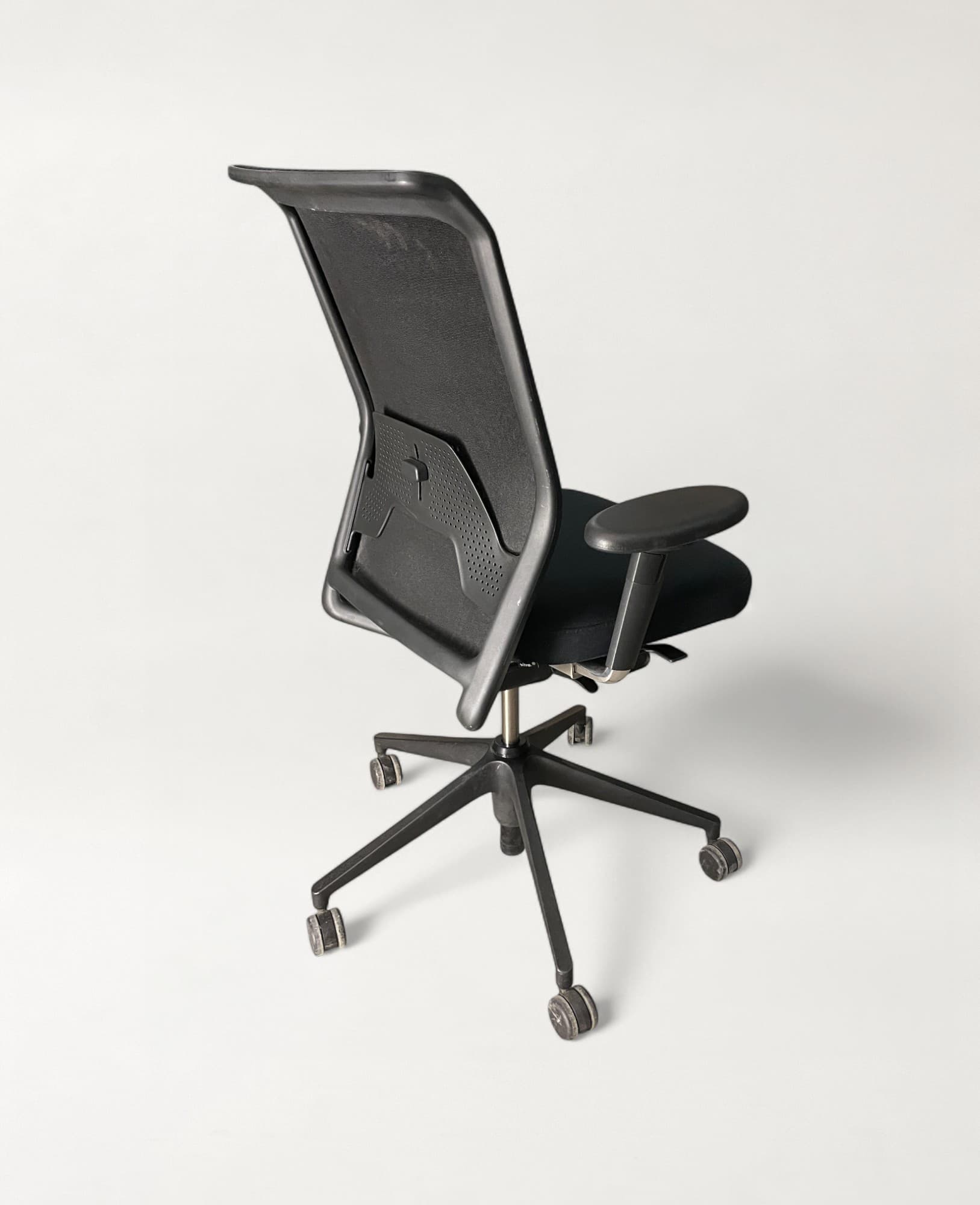 Vitra ID black Office Chair Antonio Citterio-2