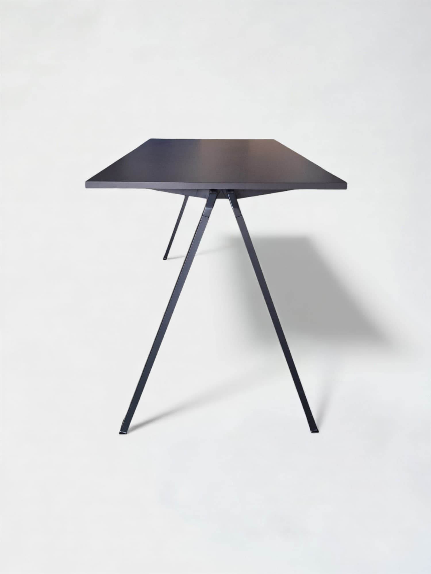 Wiesner-Hager yuno stacking table 160cm designed by Andreas Krob-3