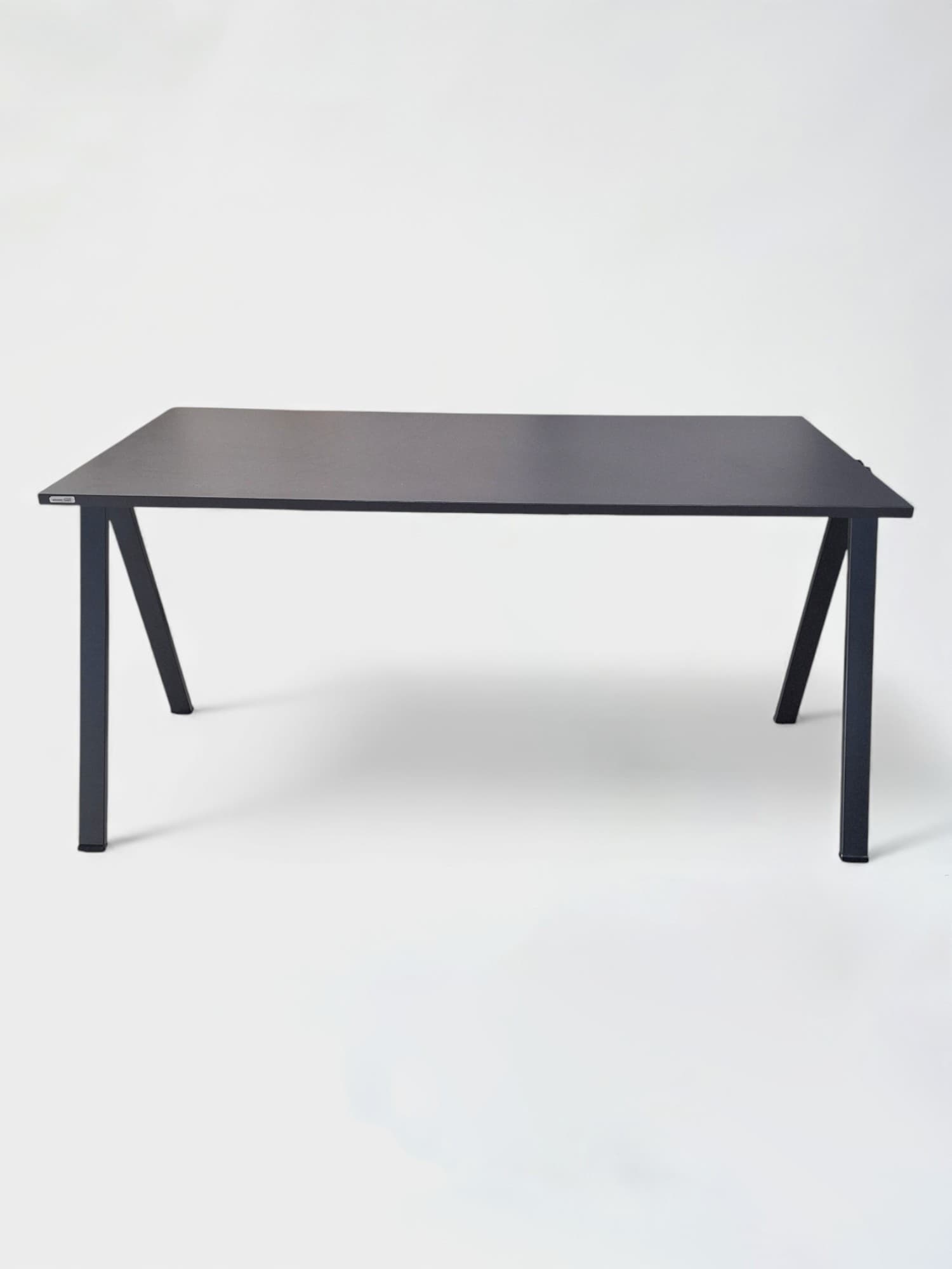 Wiesner-Hager yuno stacking table 160cm designed by Andreas Krob-2
