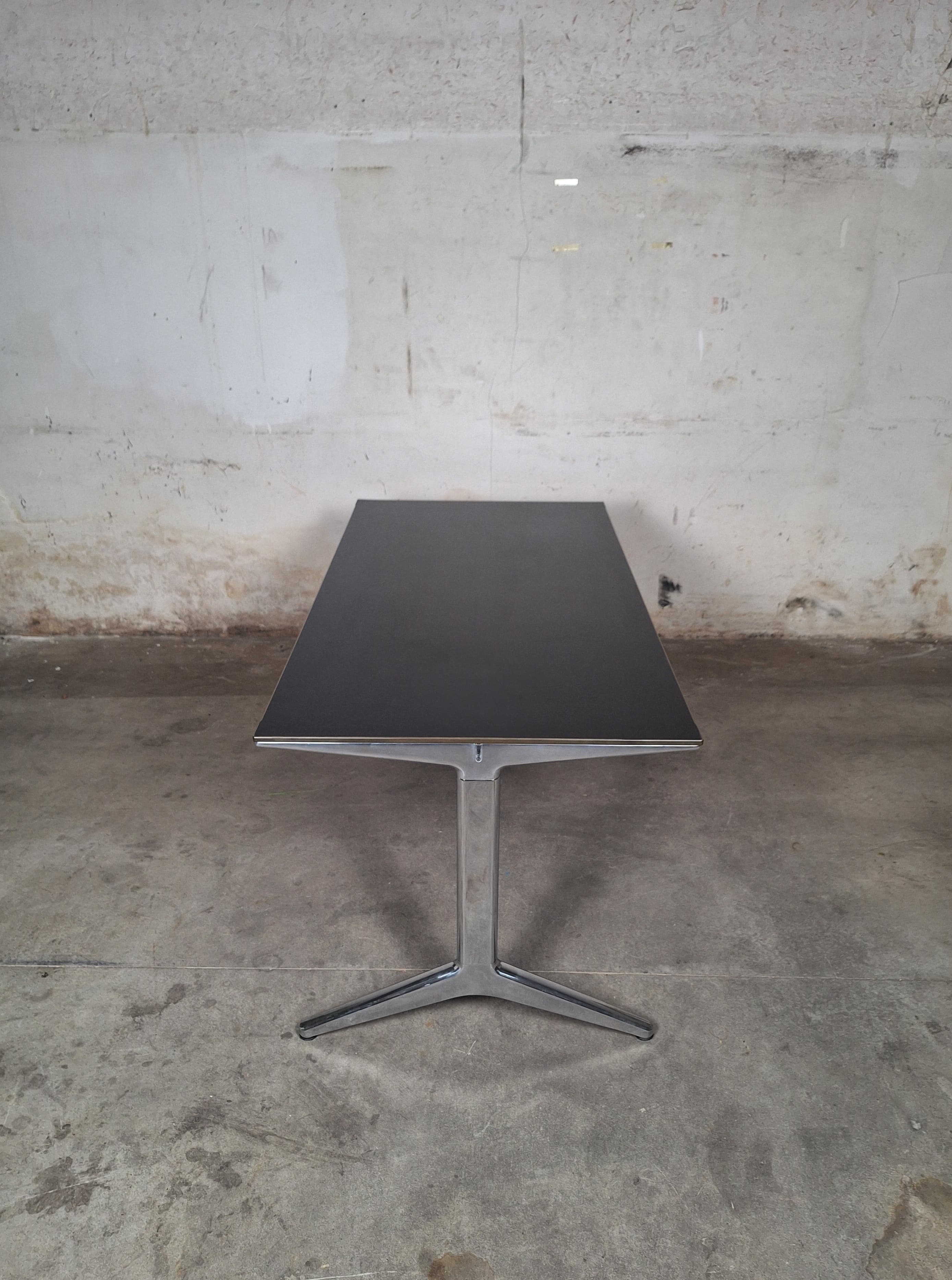 Ahrend 180cm black table top without castors-5