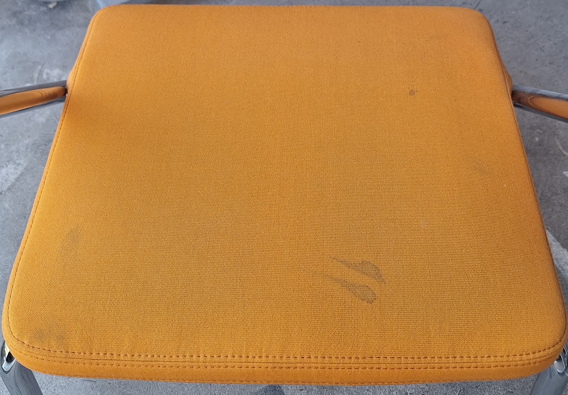 WORN: Vitra Visaroll 2 meeting chair on wheels, showing stains and wear-3