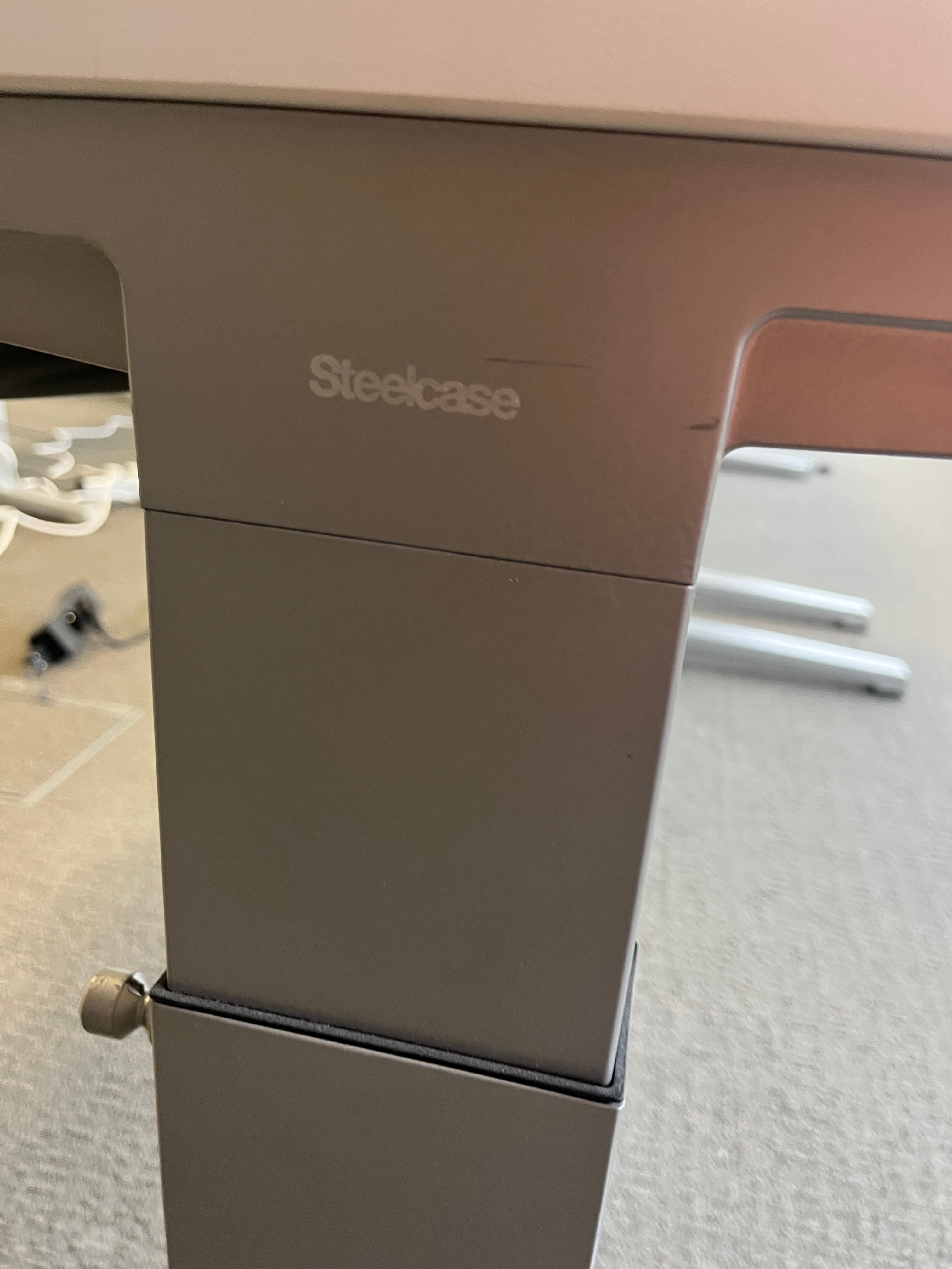 Steelcase white desk with adjustable height-2