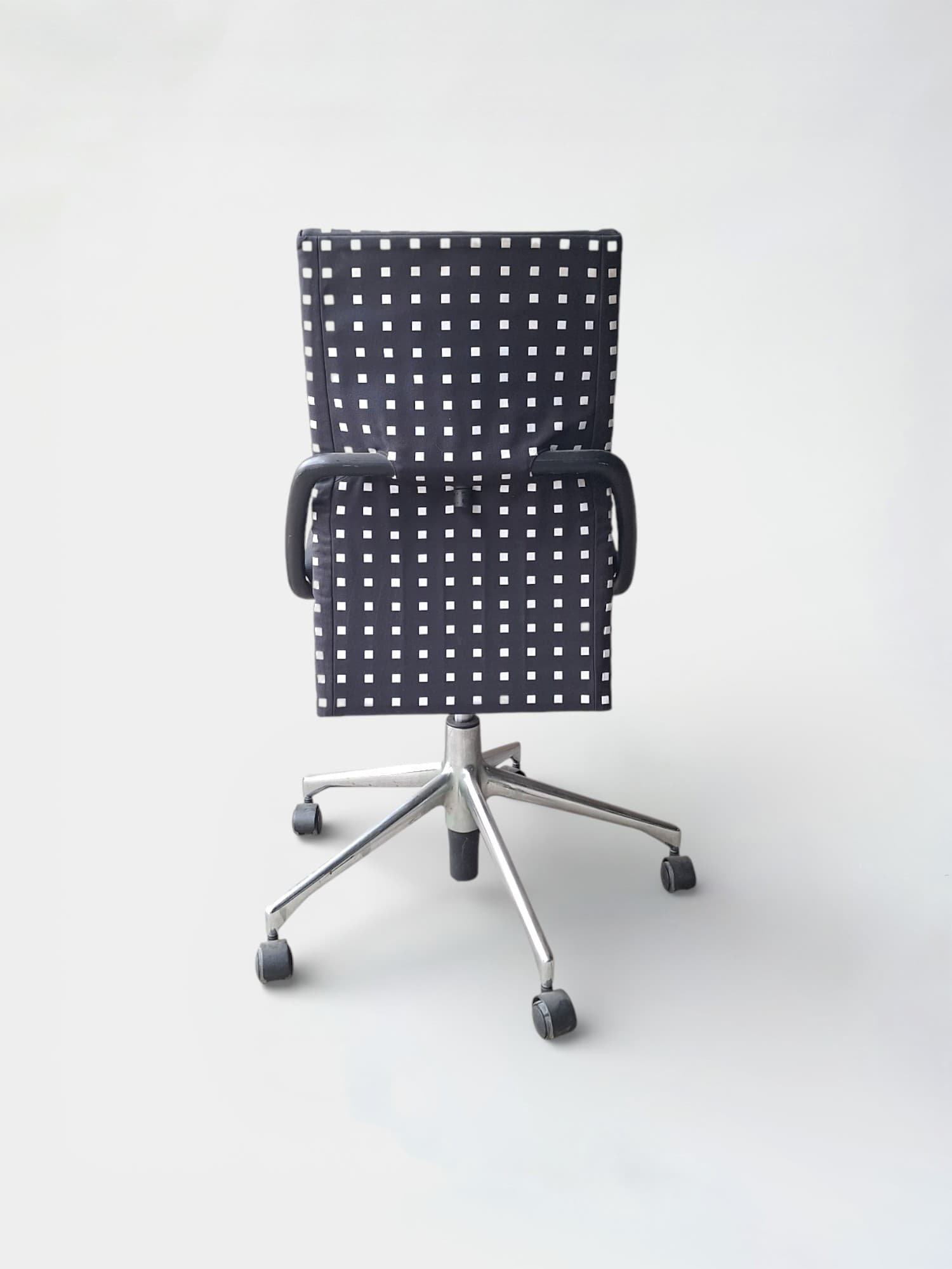 Vitra Vintage Black cushion office chair-3