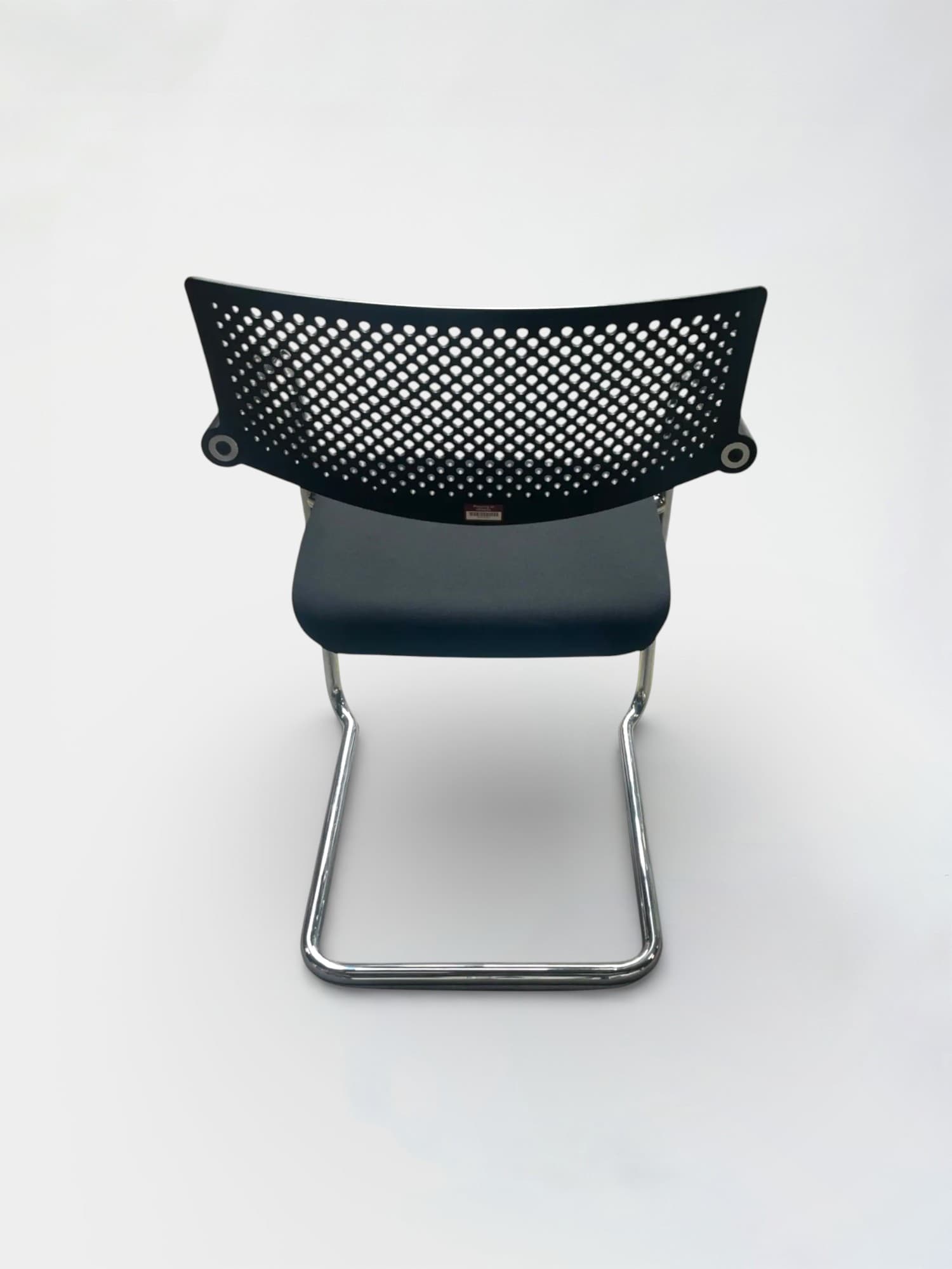 Vitra Visaroll zwart kantoorvergadertafel stapelbaar-1