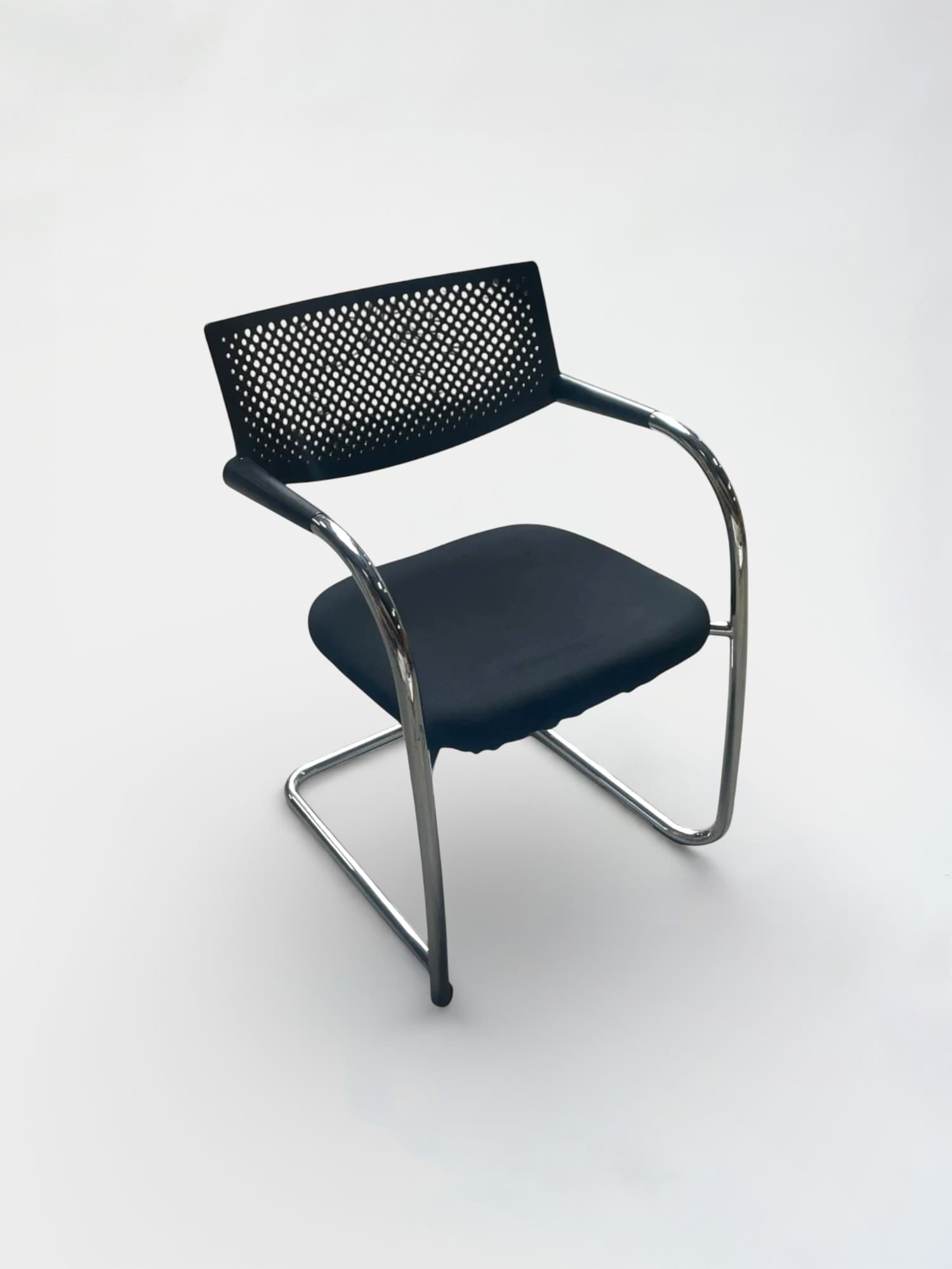 Vitra Visaroll zwart kantoorvergadertafel stapelbaar-0