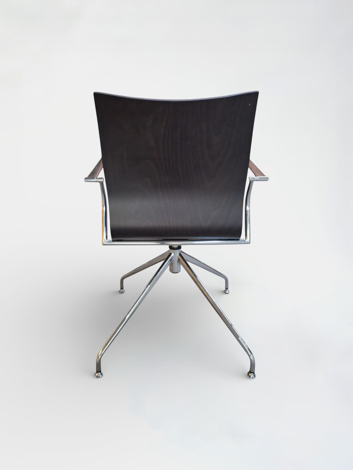 Ikara donkerbruine houten draaistoel-2