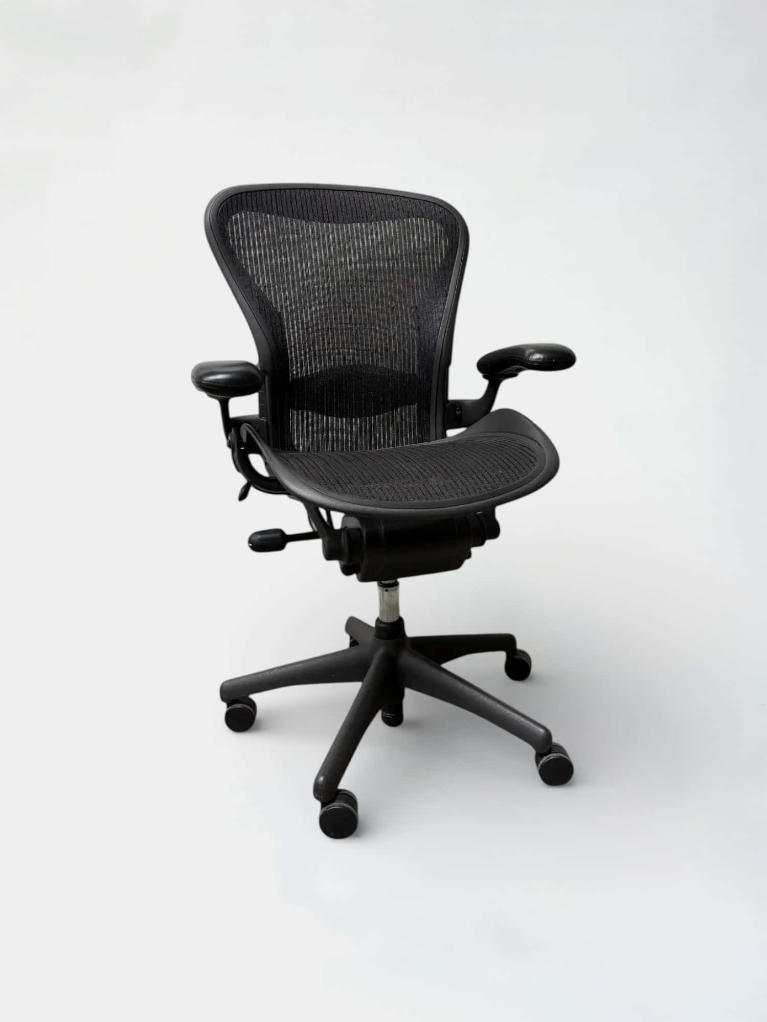 Herman Miller Size B Aeron Black Mesh Office Chair with Adjustable Armrests product image