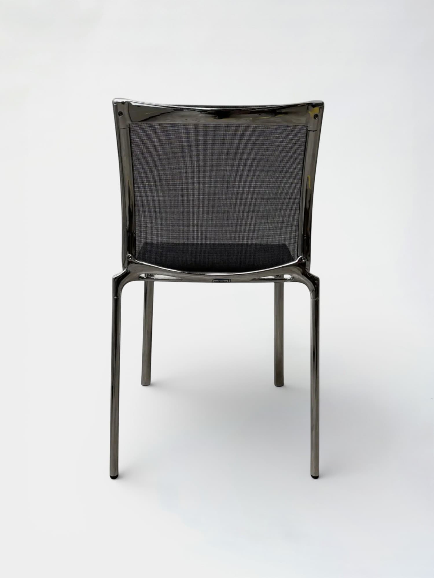 Vergaderstoel met zwart gaas en verchroomd frame-3
