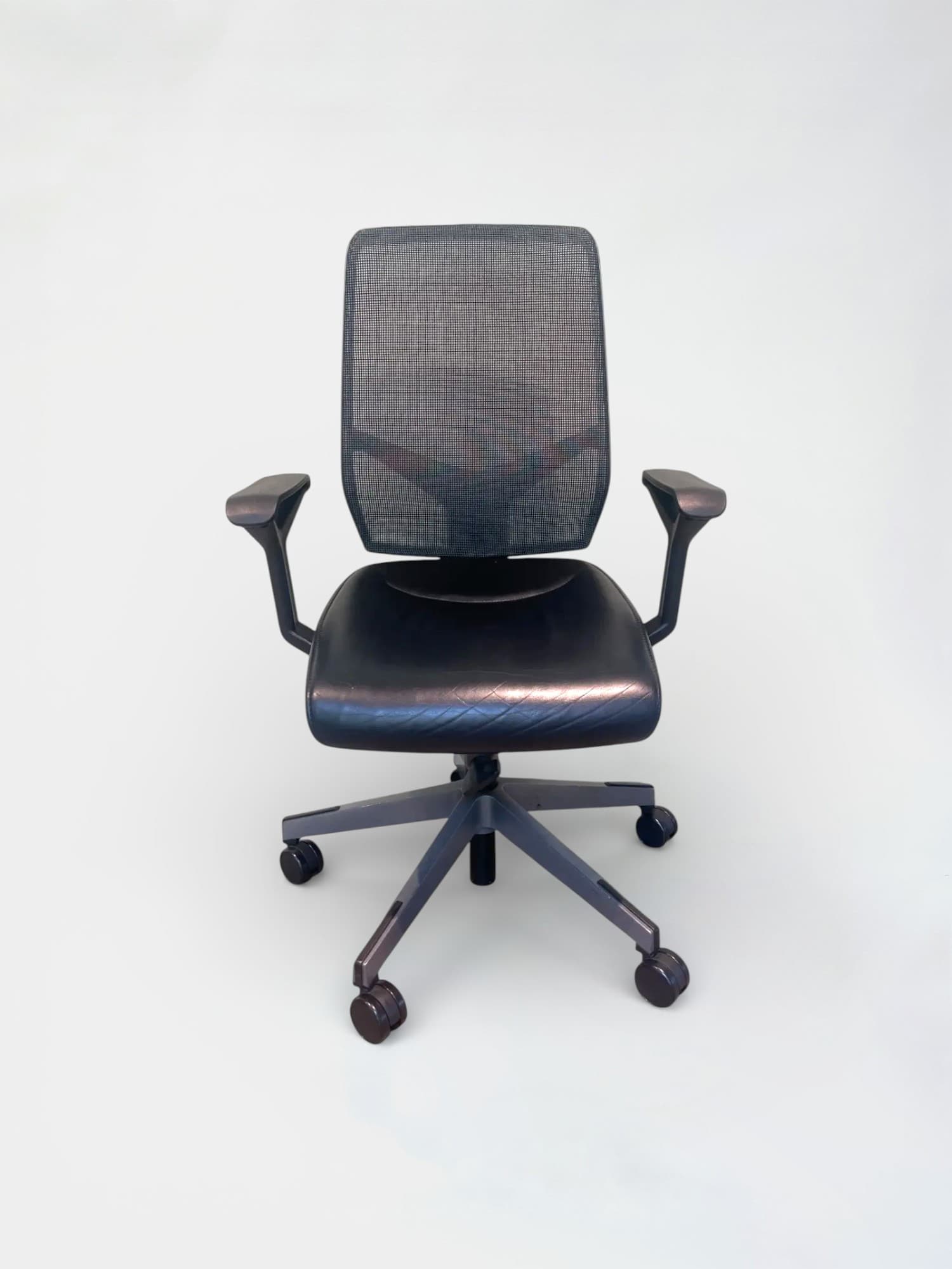 Giroflex 68 Black Office Chair-2