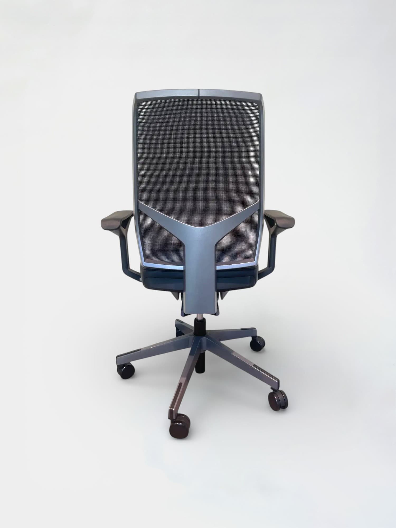 Giroflex 68 Black Office Chair-3