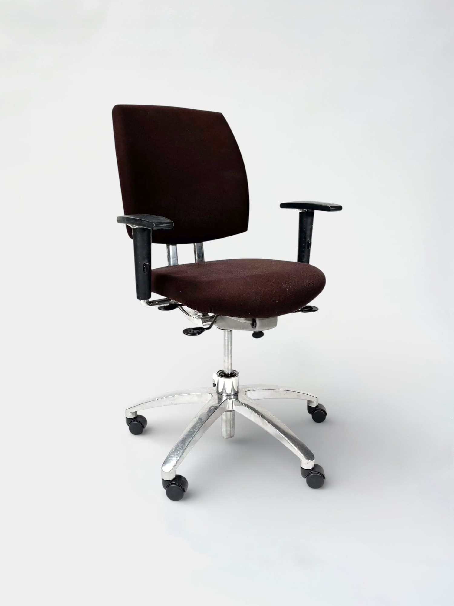 Drabert Dark brown office chair on chromed legs and with wheels-0
