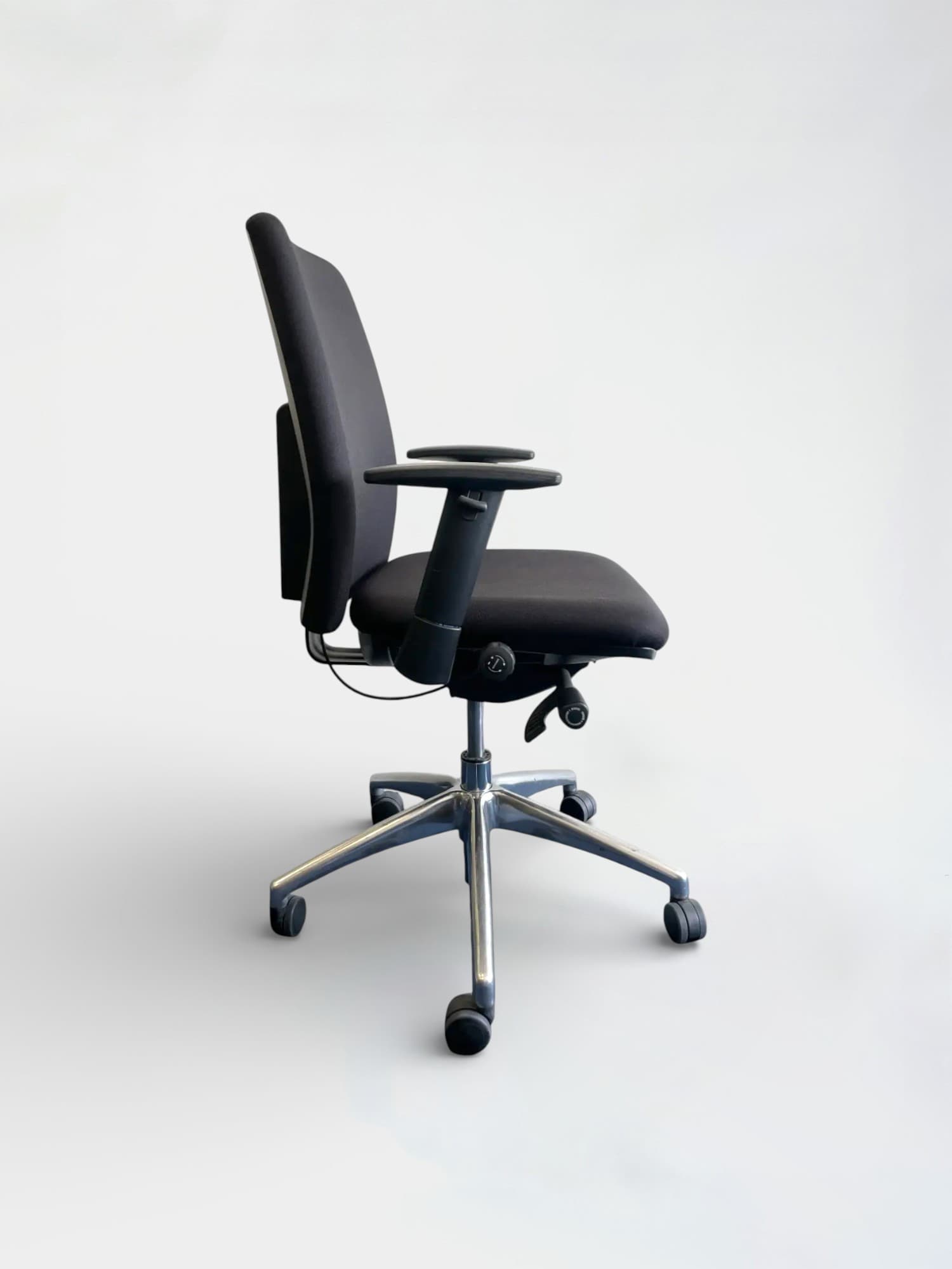 Chaise de bureau Albeka noire avec accoudoirs-1