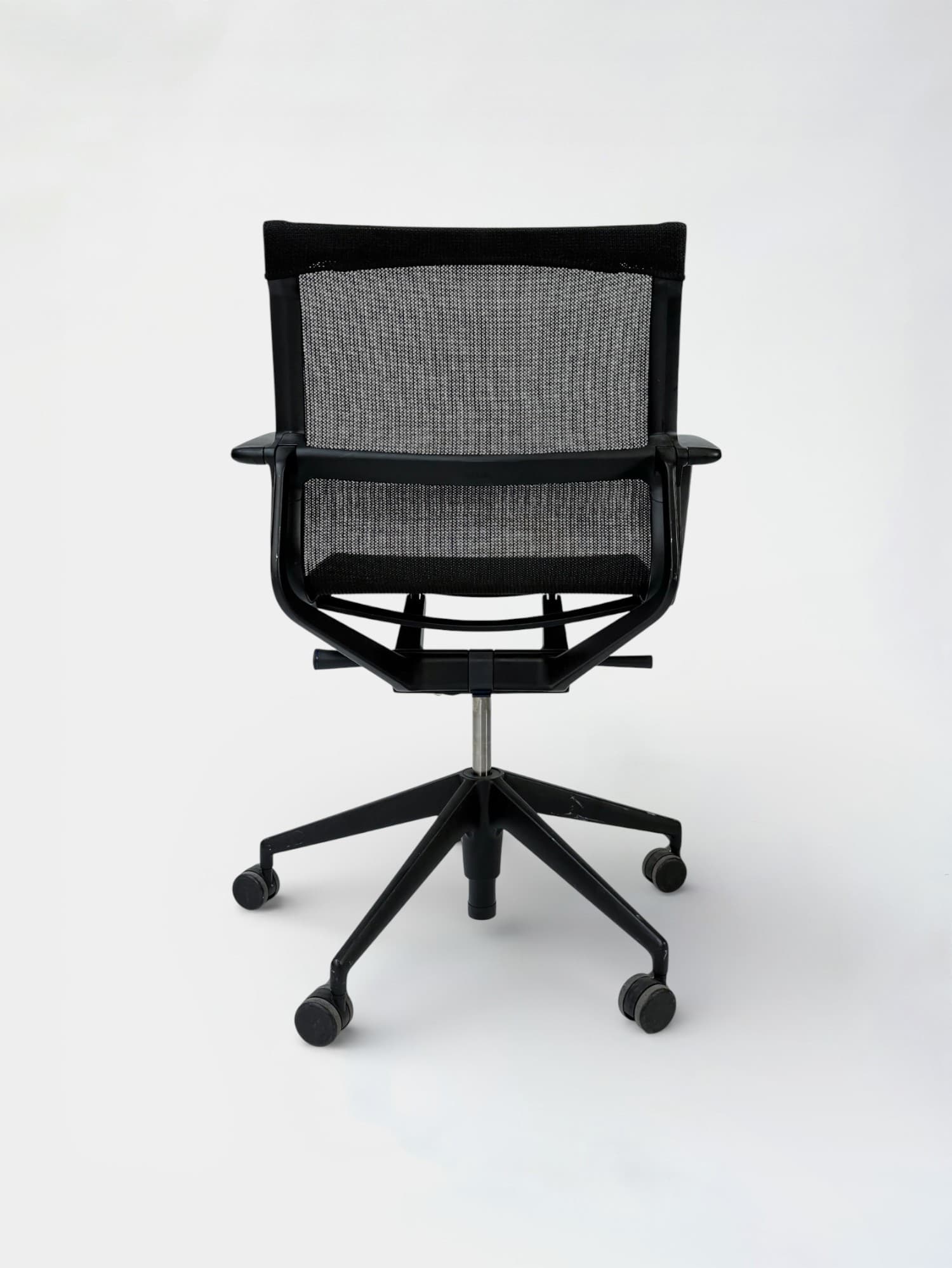 VITRA Physix adjustable black mesh office chair on wheels-2