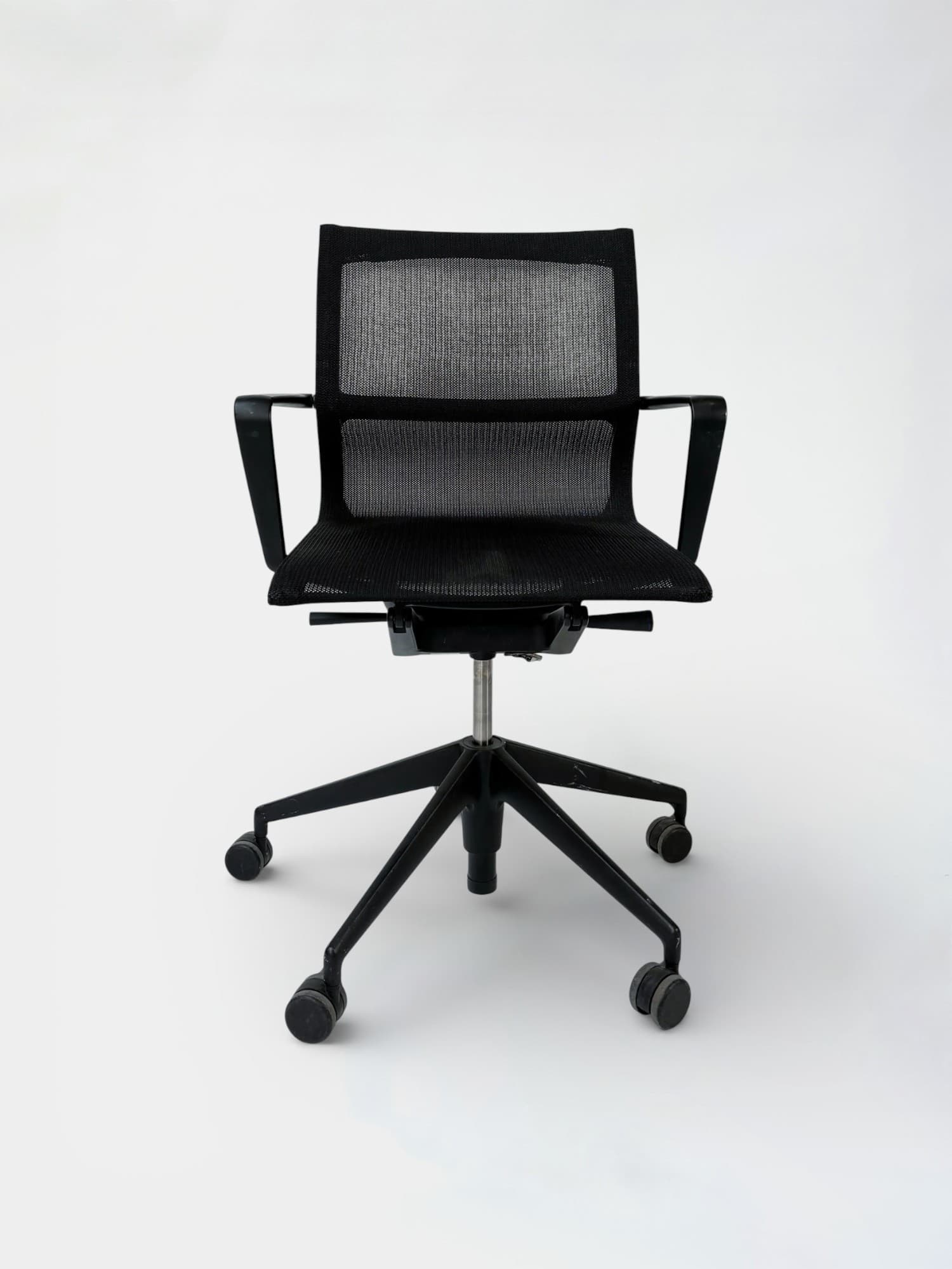 VITRA Physix adjustable black mesh office chair on wheels-1