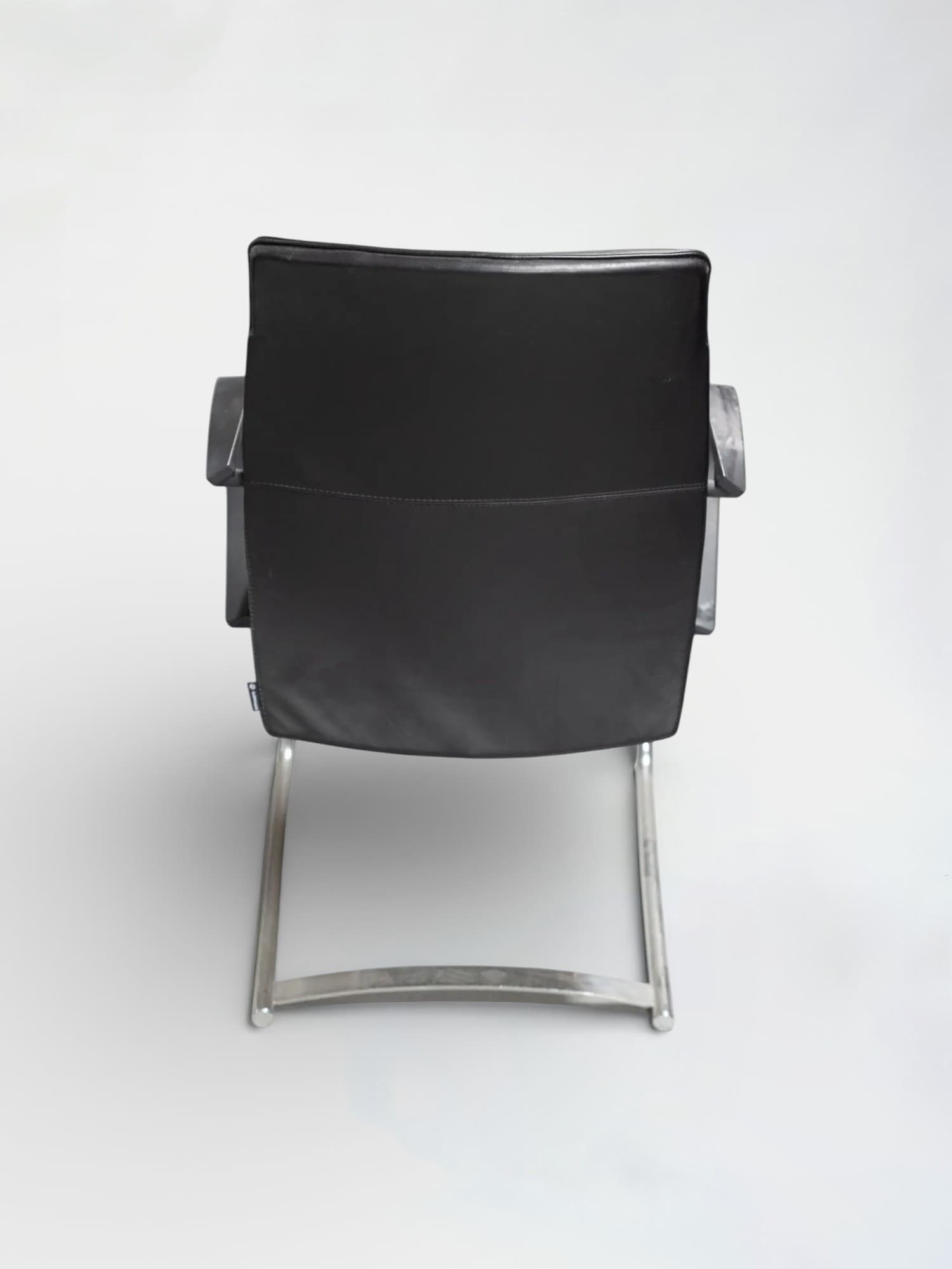 Drabert Zwart leren stoel op stalen poten-2