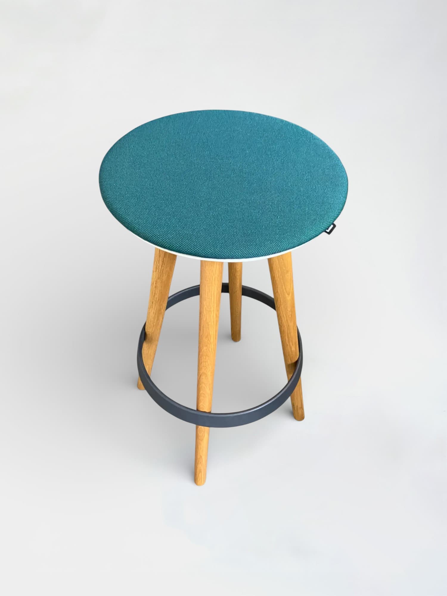 Bene Timba tabouret haut bleu-vert sur pieds en bois avec repose-pieds en métal-0