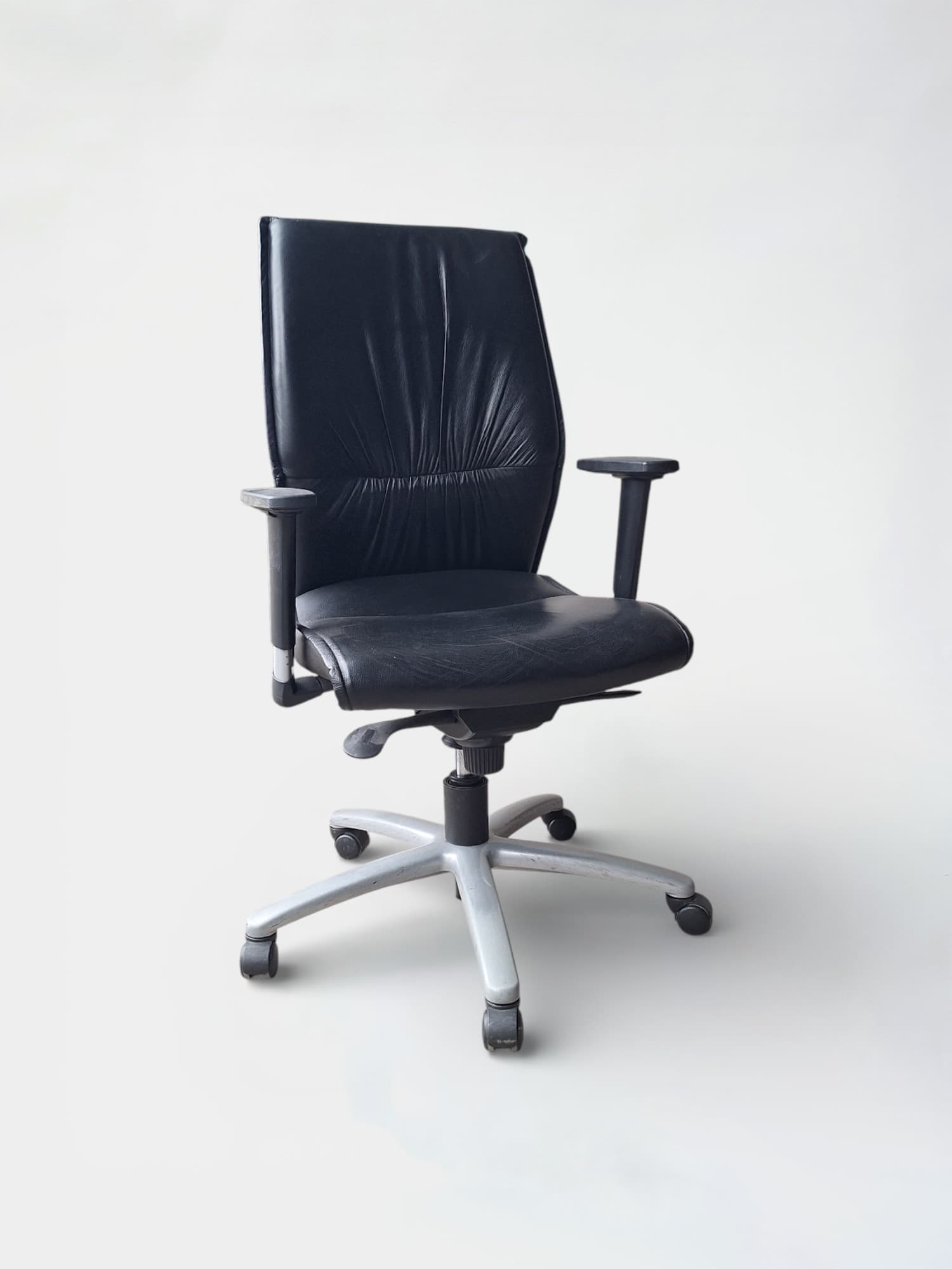 GDB black Leather Office Chair with Adjustable Armrests-0