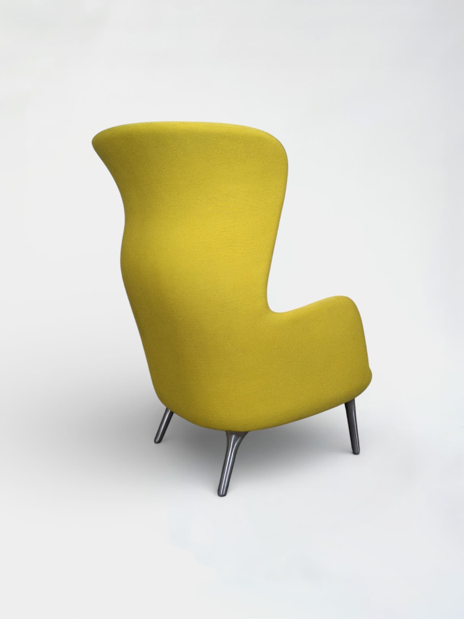 RO Lounge Chair by Republic of Fritz Hansen Design by Jaime Hayon-2