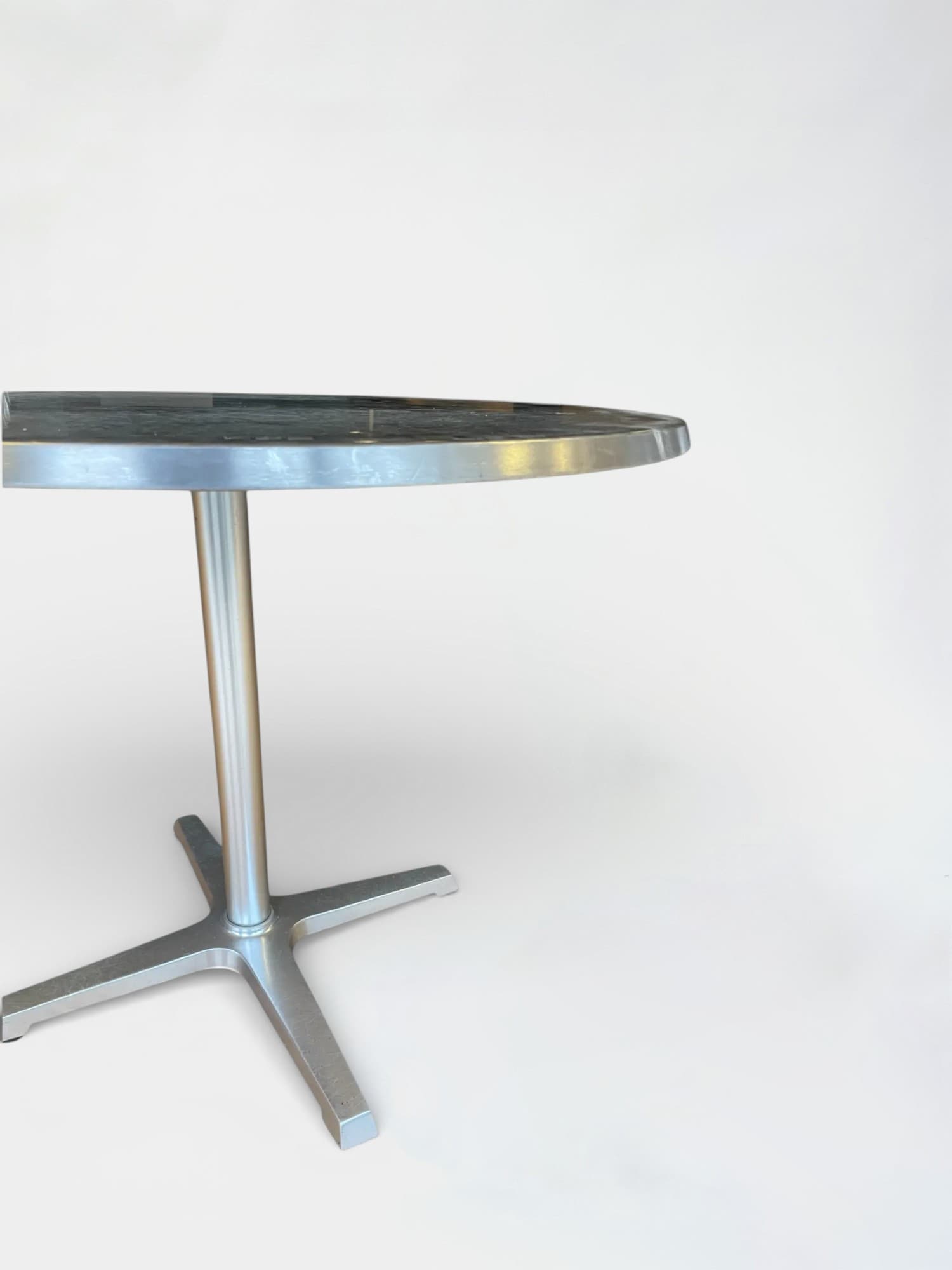 Contemporary Aluminum Stainless Steel Cafe Table by Amat3-1
