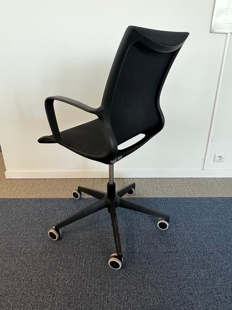 Chaise de bureau Sitland en plastique noir, tissu et métal, avec roulettes grises-2