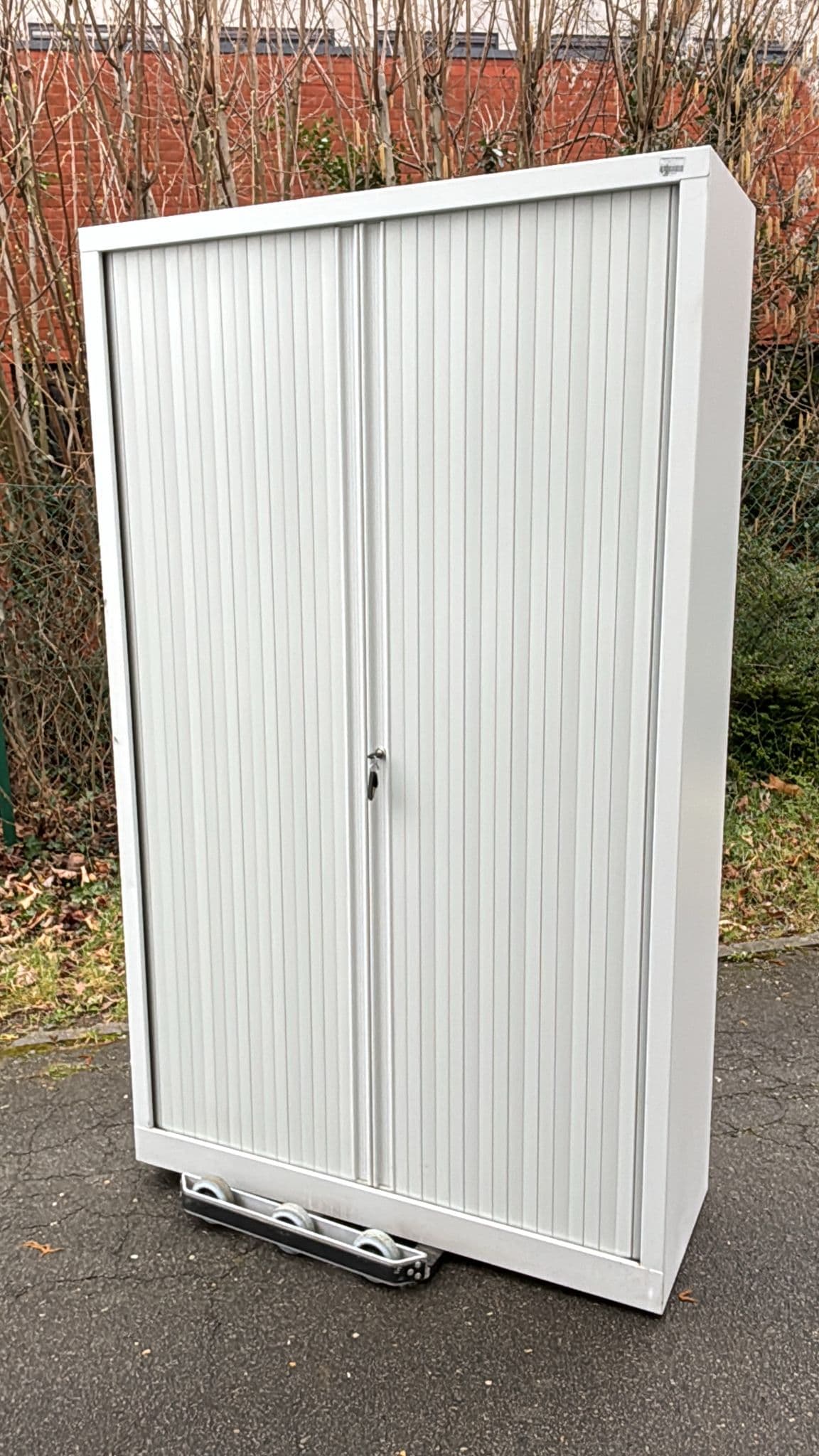 Armoire de rangement en métal blanc de 200 cm avec portes coulissantes-0