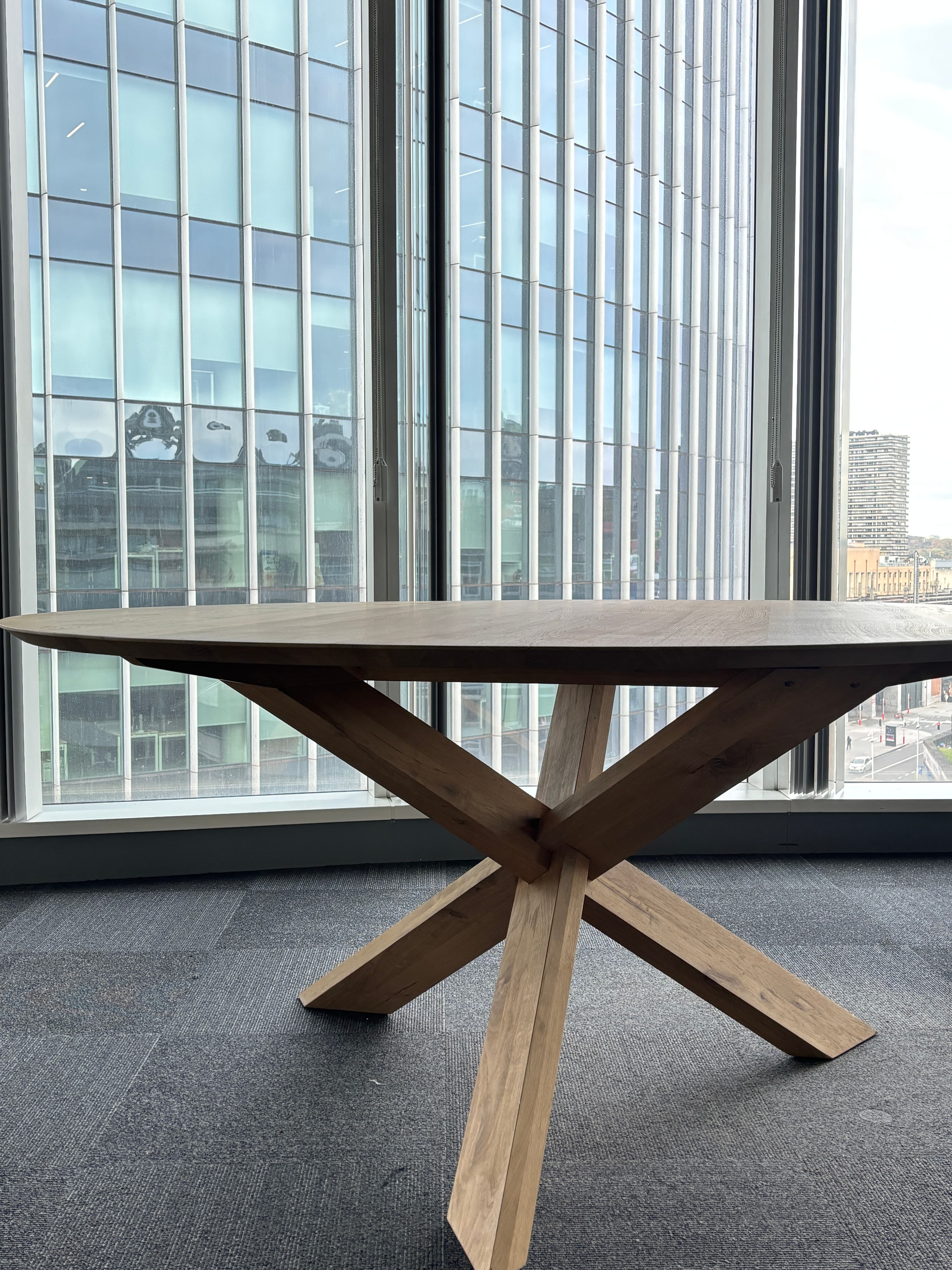 Ethnicraft Circle ronde eettafel van massief eikenhout, gekruiste centrale voet-0