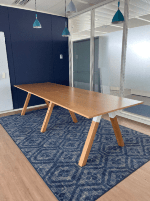 Table de réunion Martela Frankie, 300 cm, bois brun