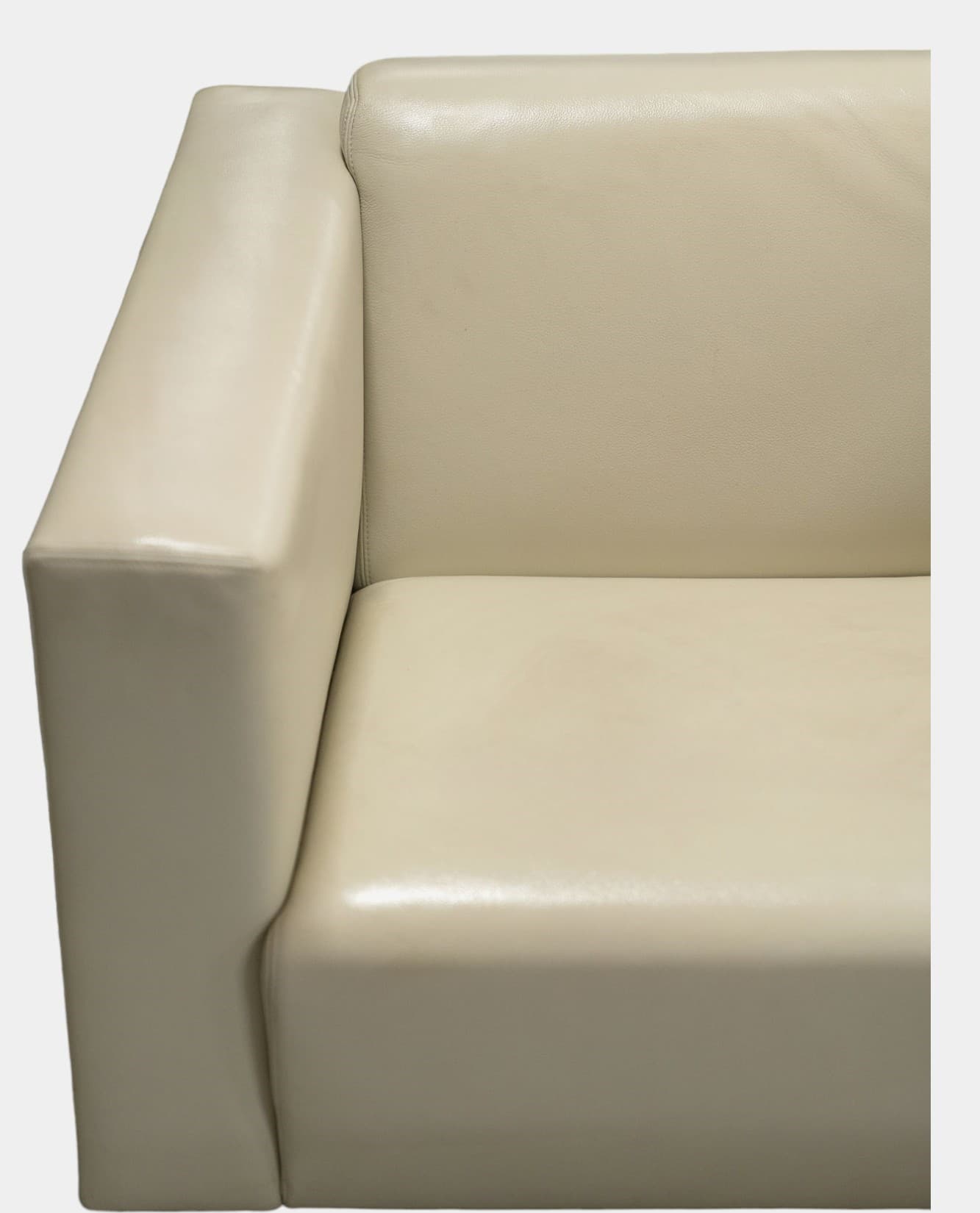 Moroso witte crèmeleren bank met aluminium poten-0