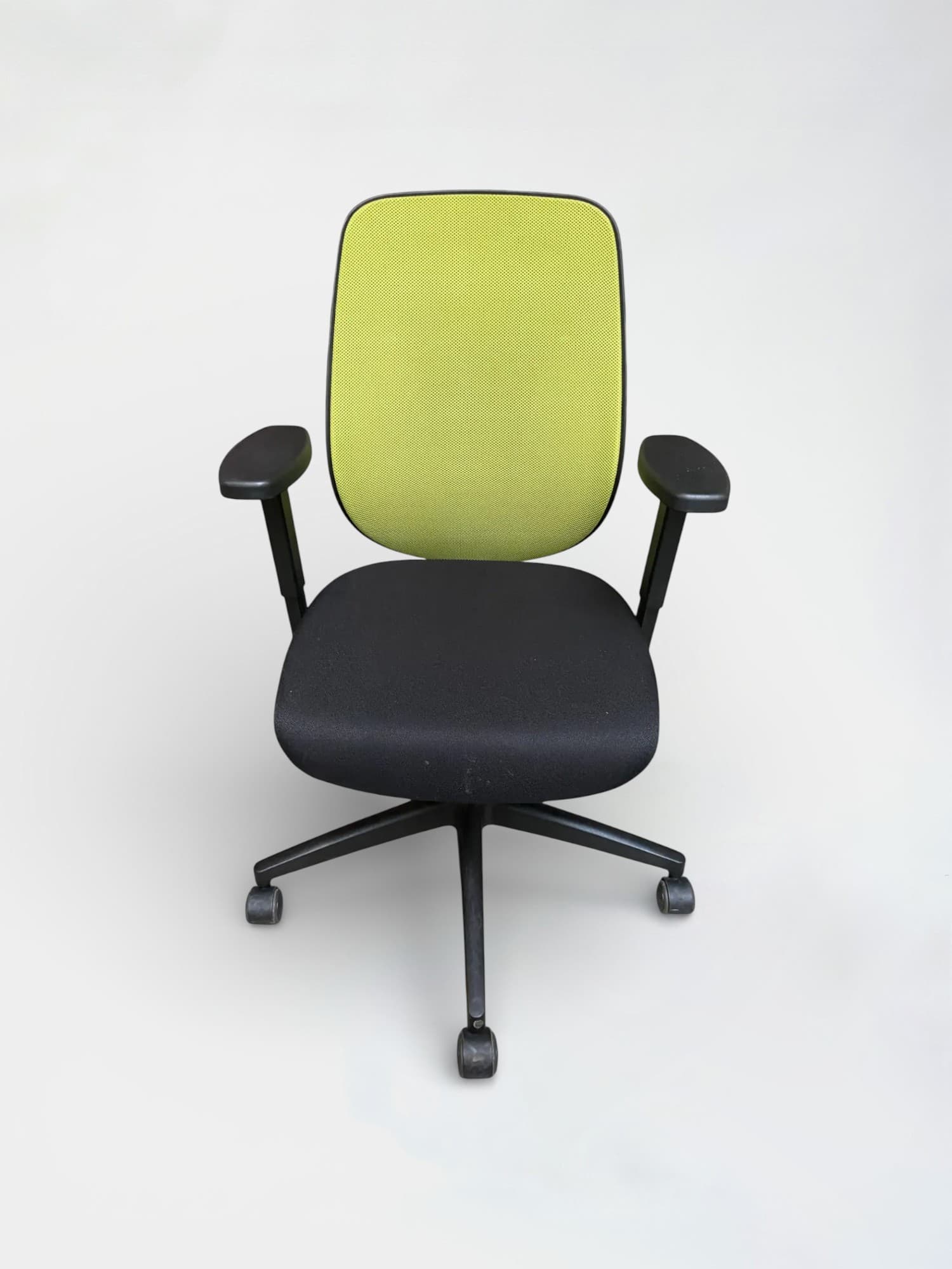 Giroflex Ergonomic adjustable green and black office chair on wheels-3