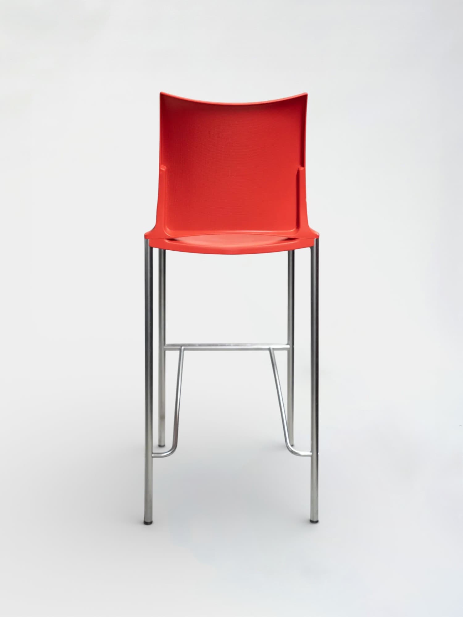 Kusch+Co Rode hoge barkruk op verchroomd onderstel en voetsteun-4