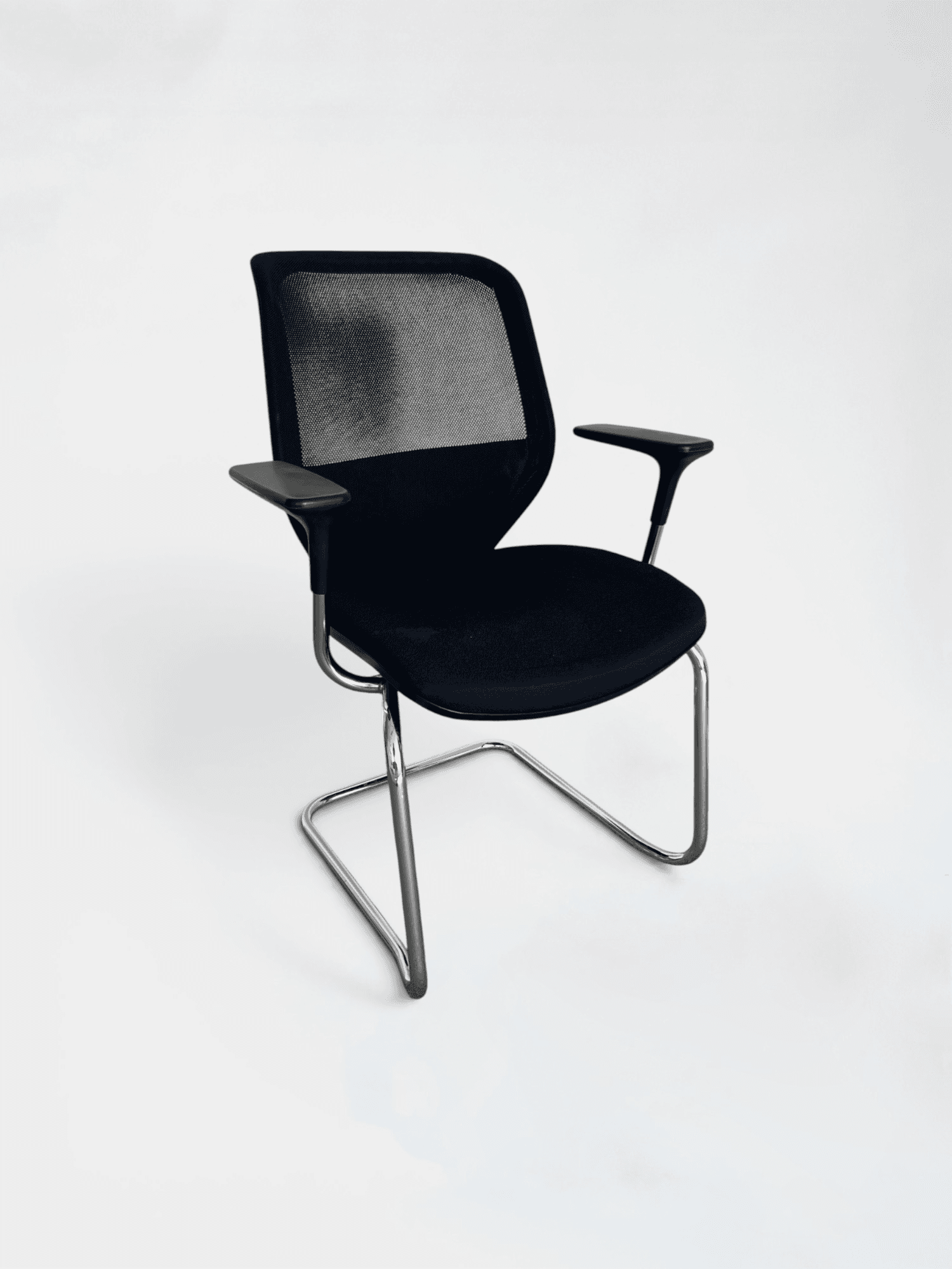 Chaise de réunion en tissu noir