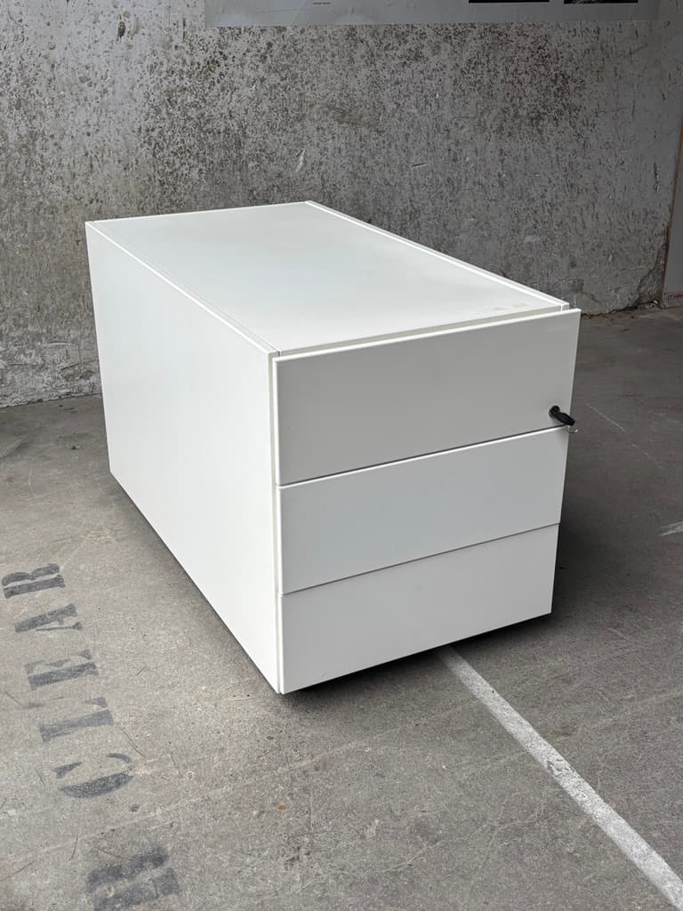 Armoire à dossiers en métal blanc avec trois tiroirs et une serrure-2