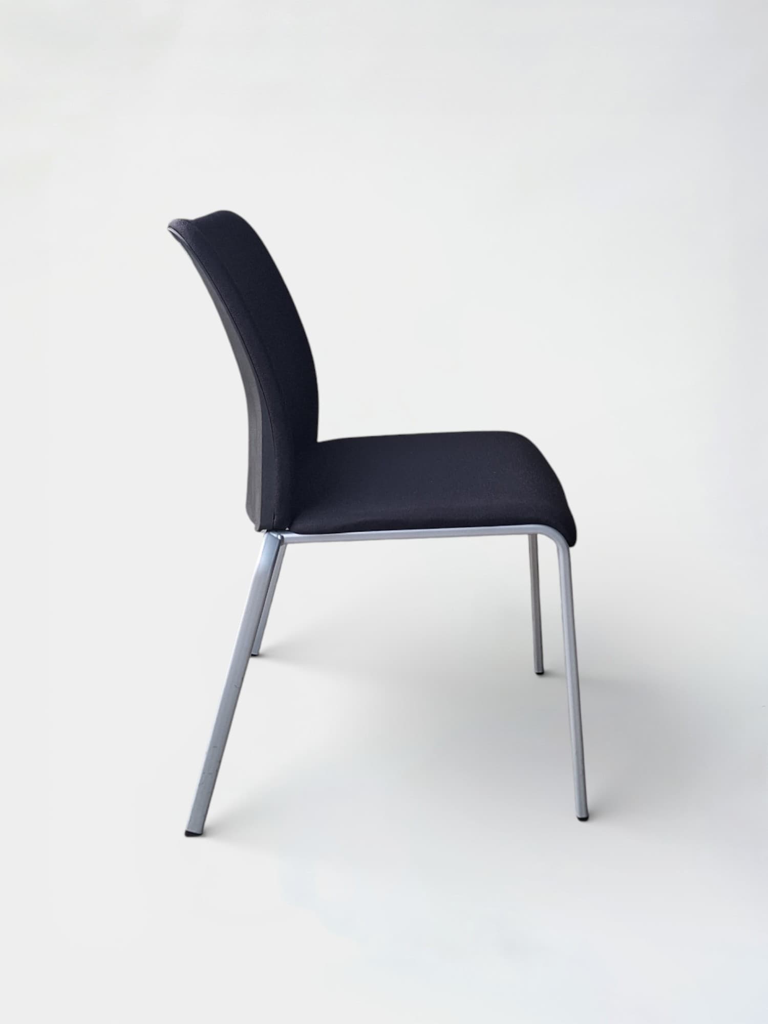 Steelcase zwarte vergaderstoel-2