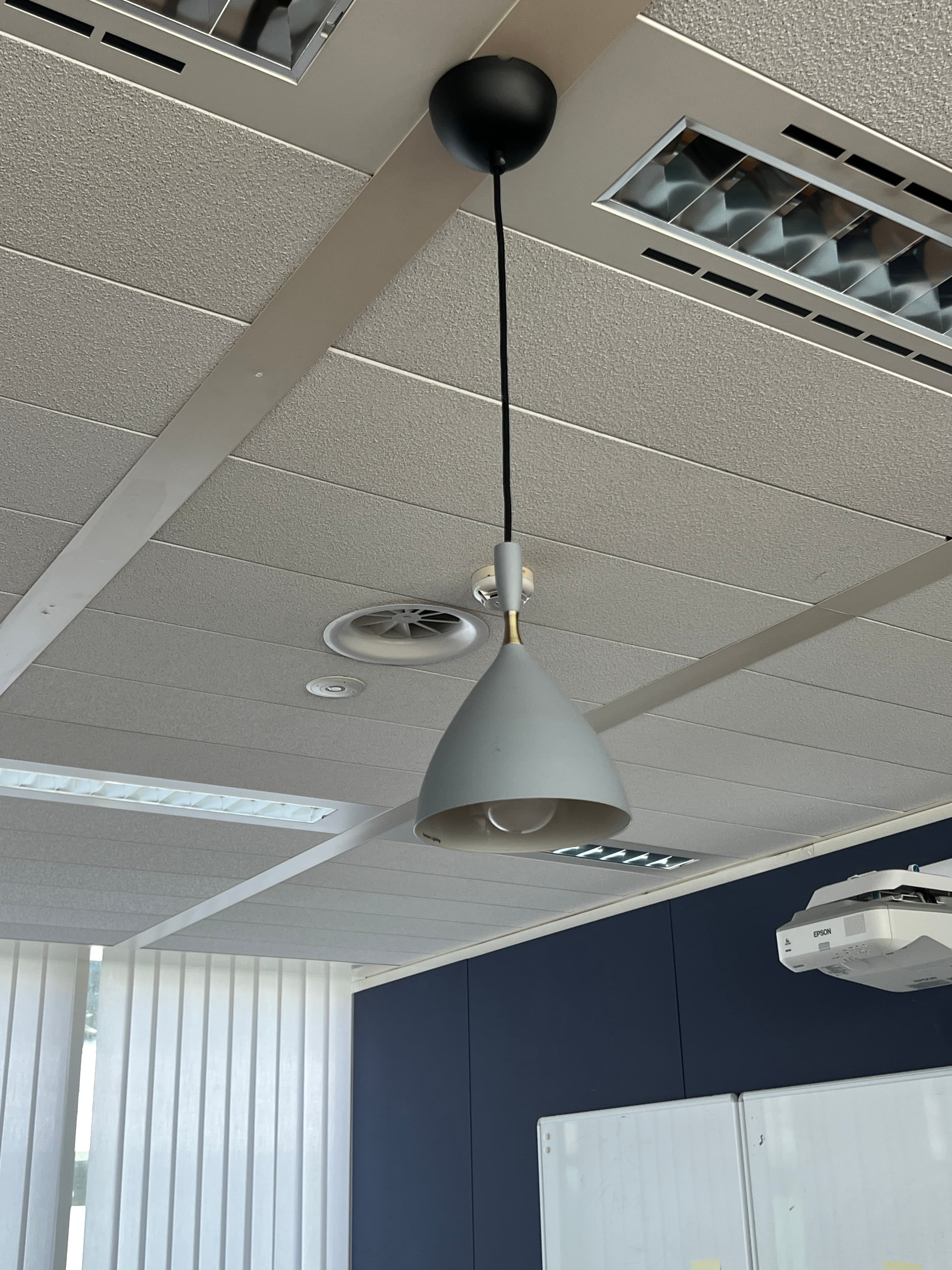 Suspension Dokka en métal gris aurore-3