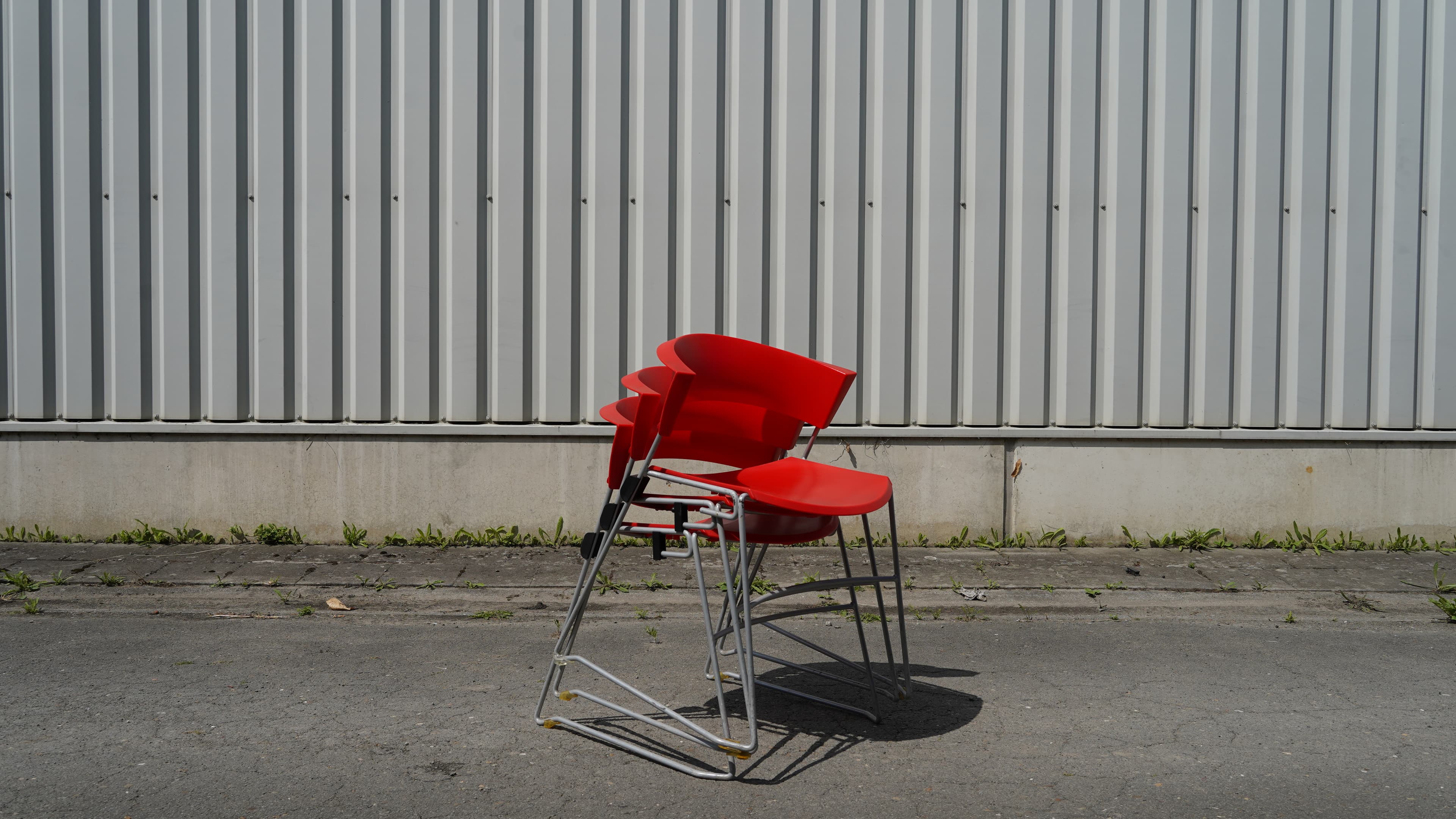 Giroflex red stackable chair-3