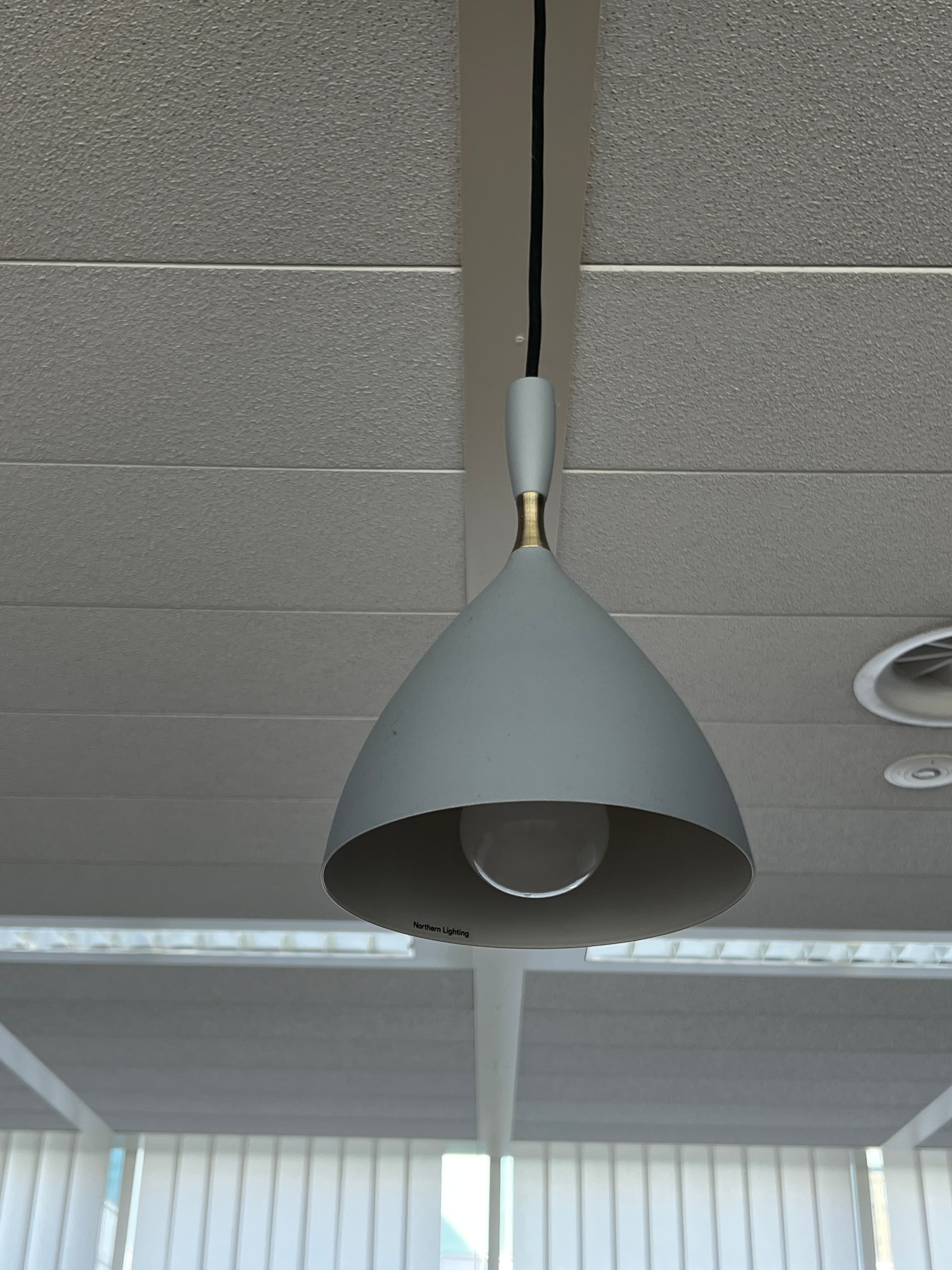 Suspension Dokka en métal gris aurore-1