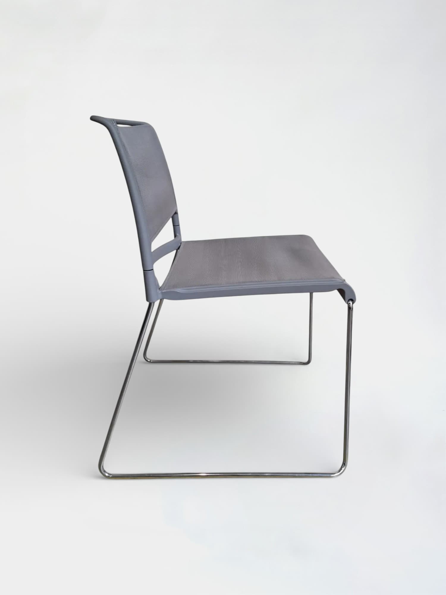 Wilkhahn grijs mesh stapelbare vergaderstoel-1