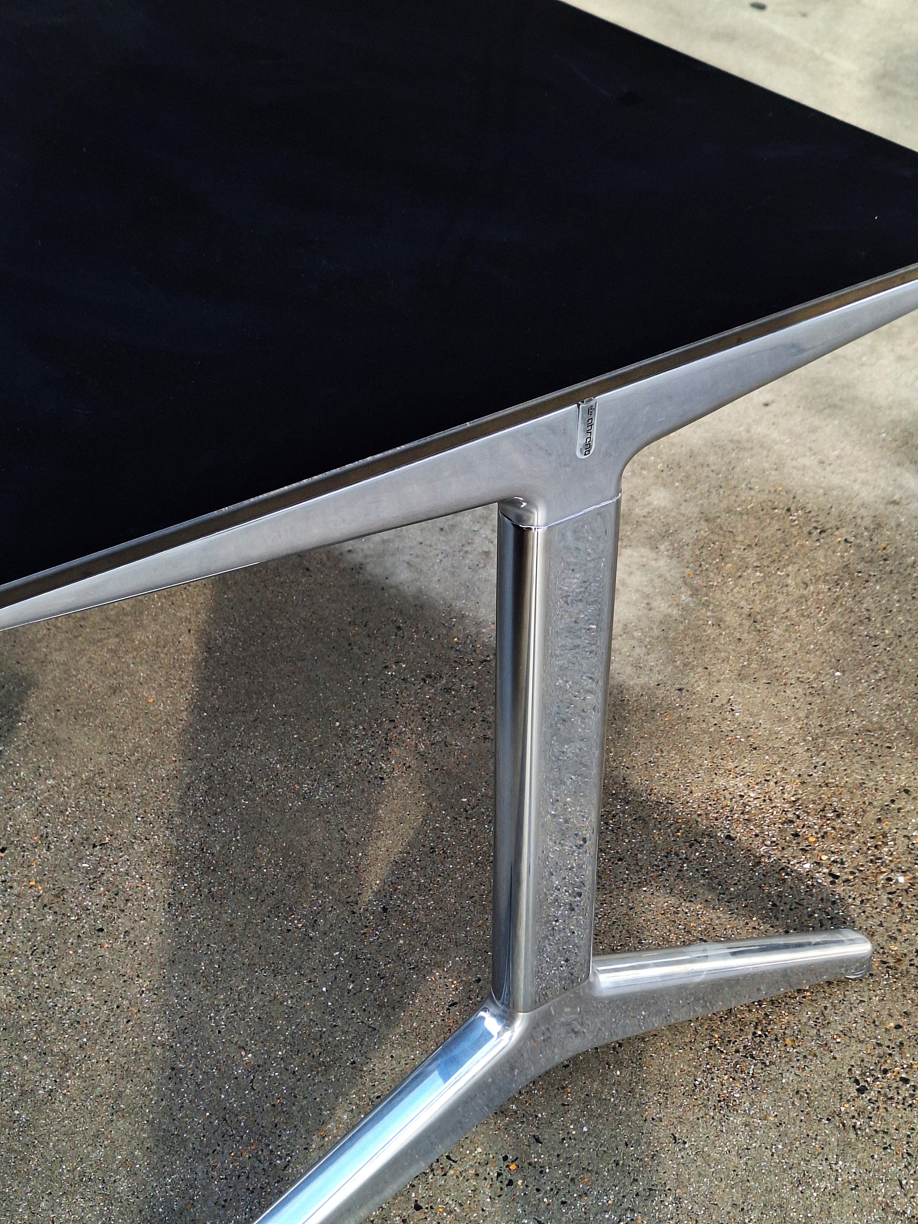 Plateau Ahrend noir sans roulettes-1