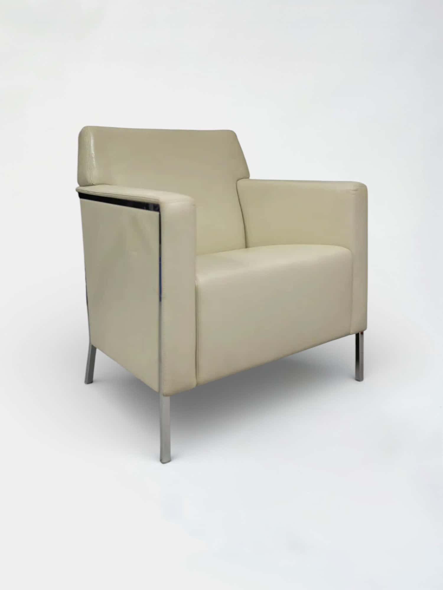 Moroso White / Cream beige leather armchair with steel legs product image