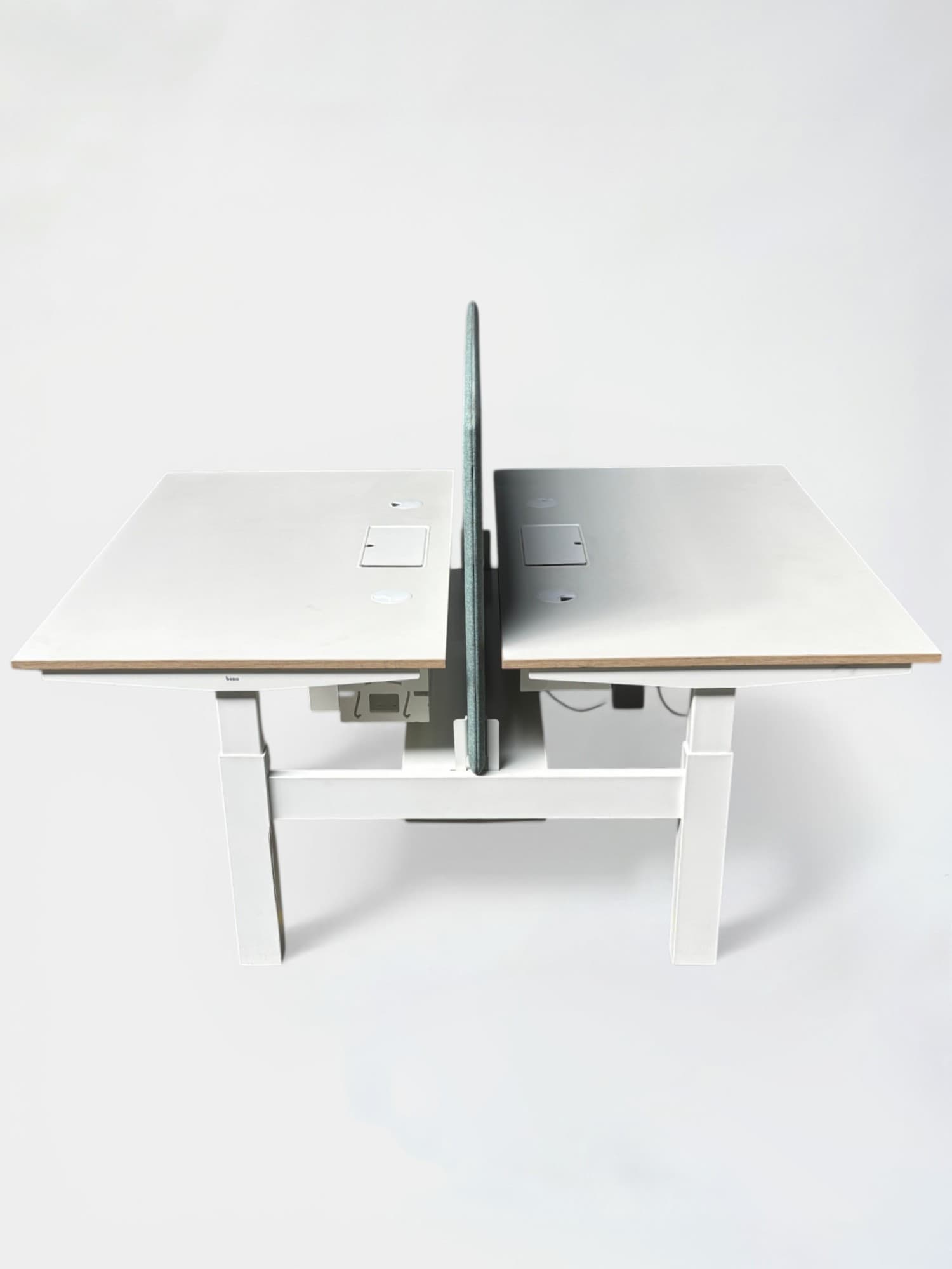 BENE 140cm White duo desk electric with blue separator